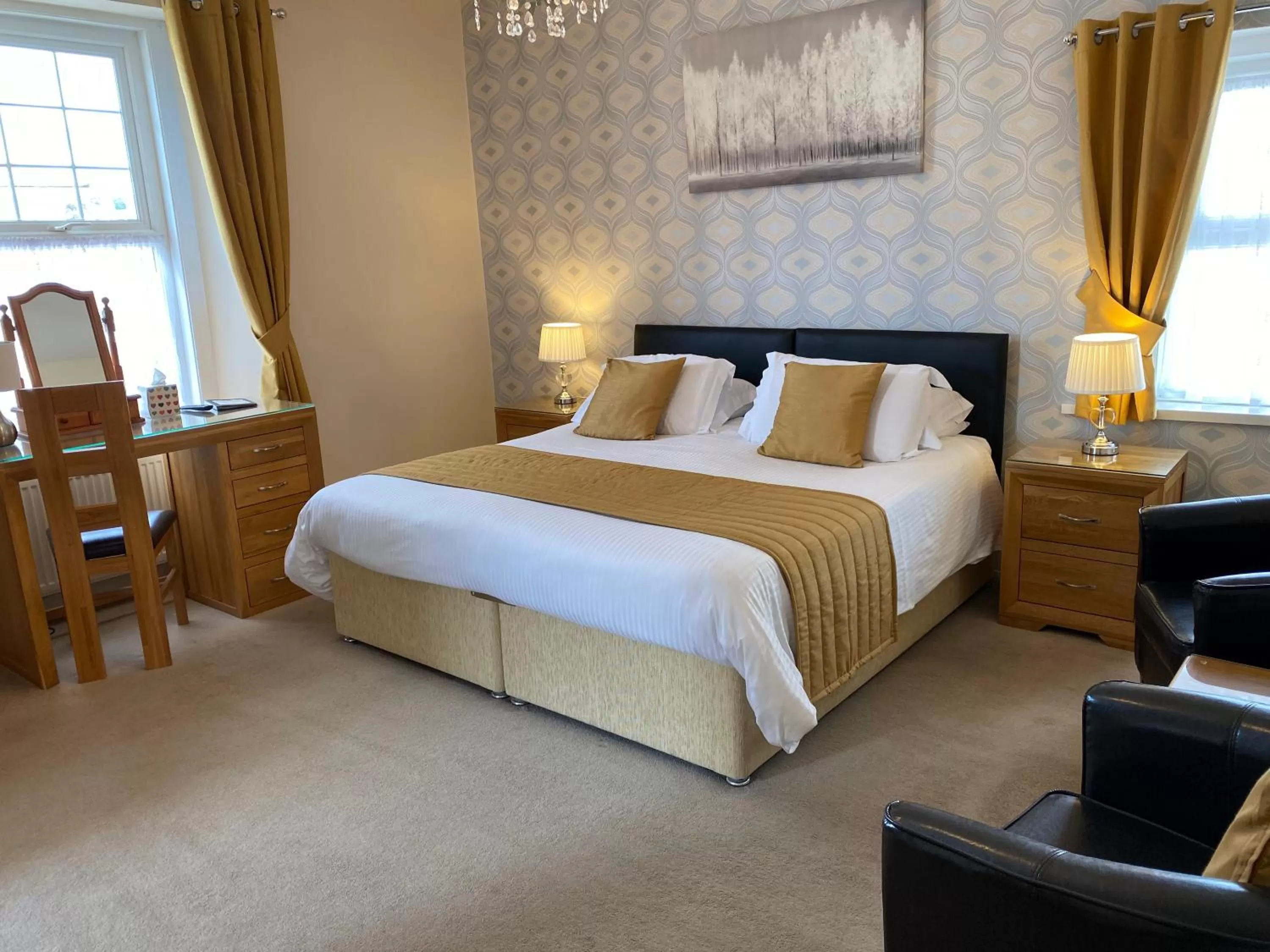 Photo of the whole room, Bed in Paignton Court