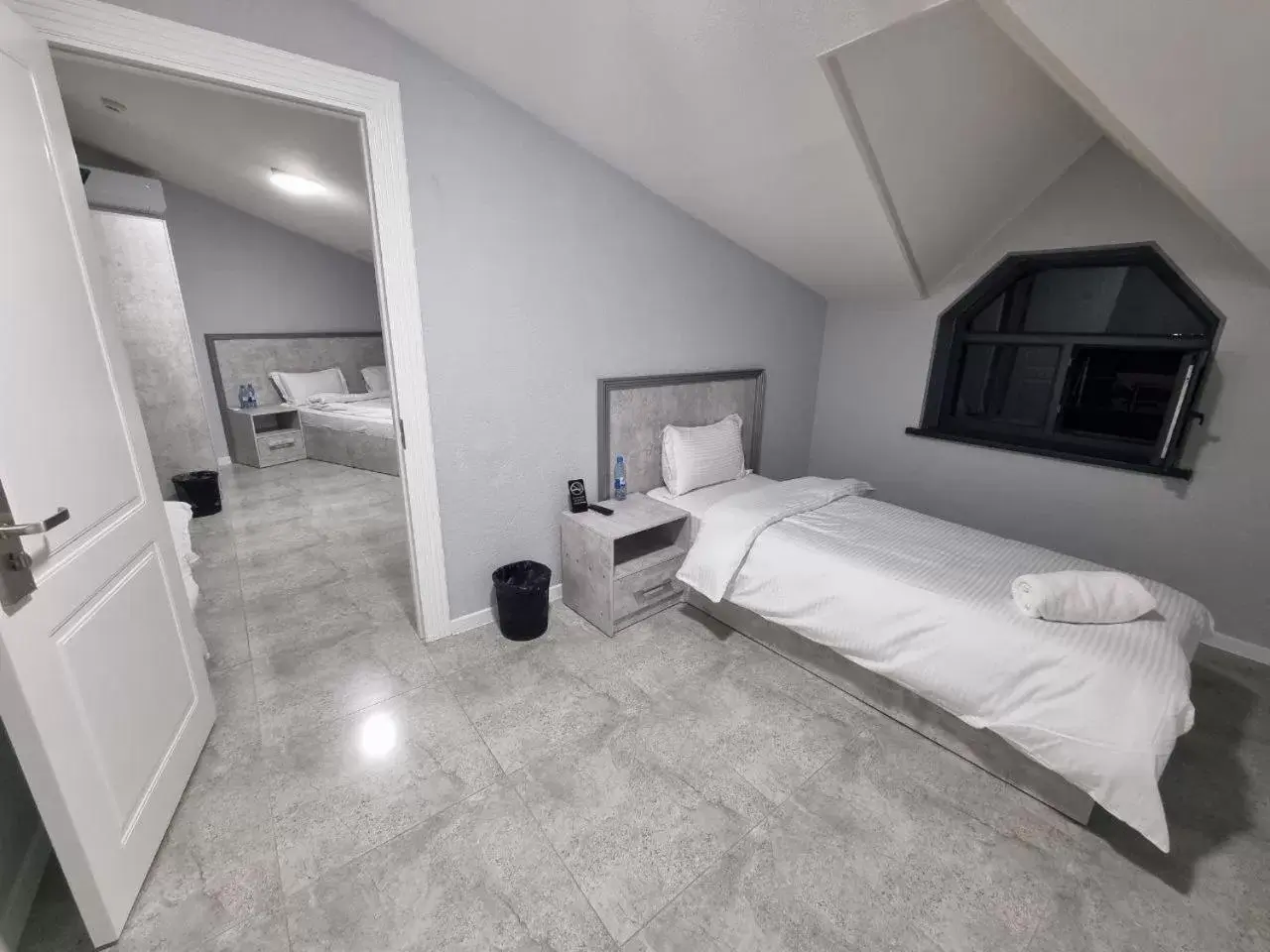 Classic Quadruple Room in REVEL HOTEL Classic Quadruple Room in REVEL HOTEL