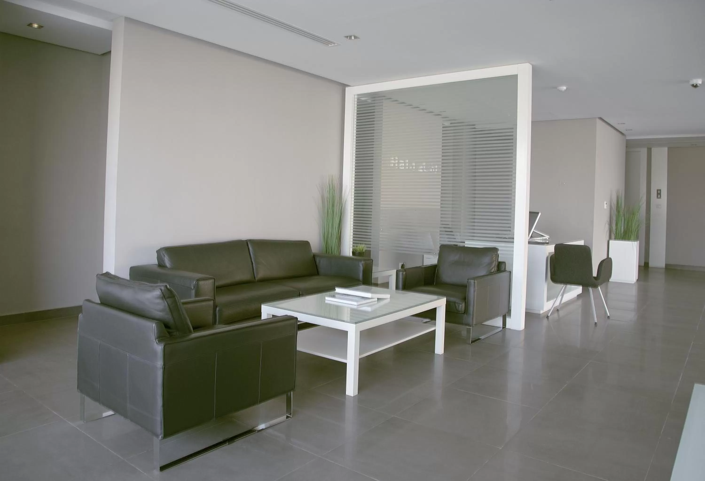 Communal lounge/ TV room, Seating Area in Rafa Hotel Apart