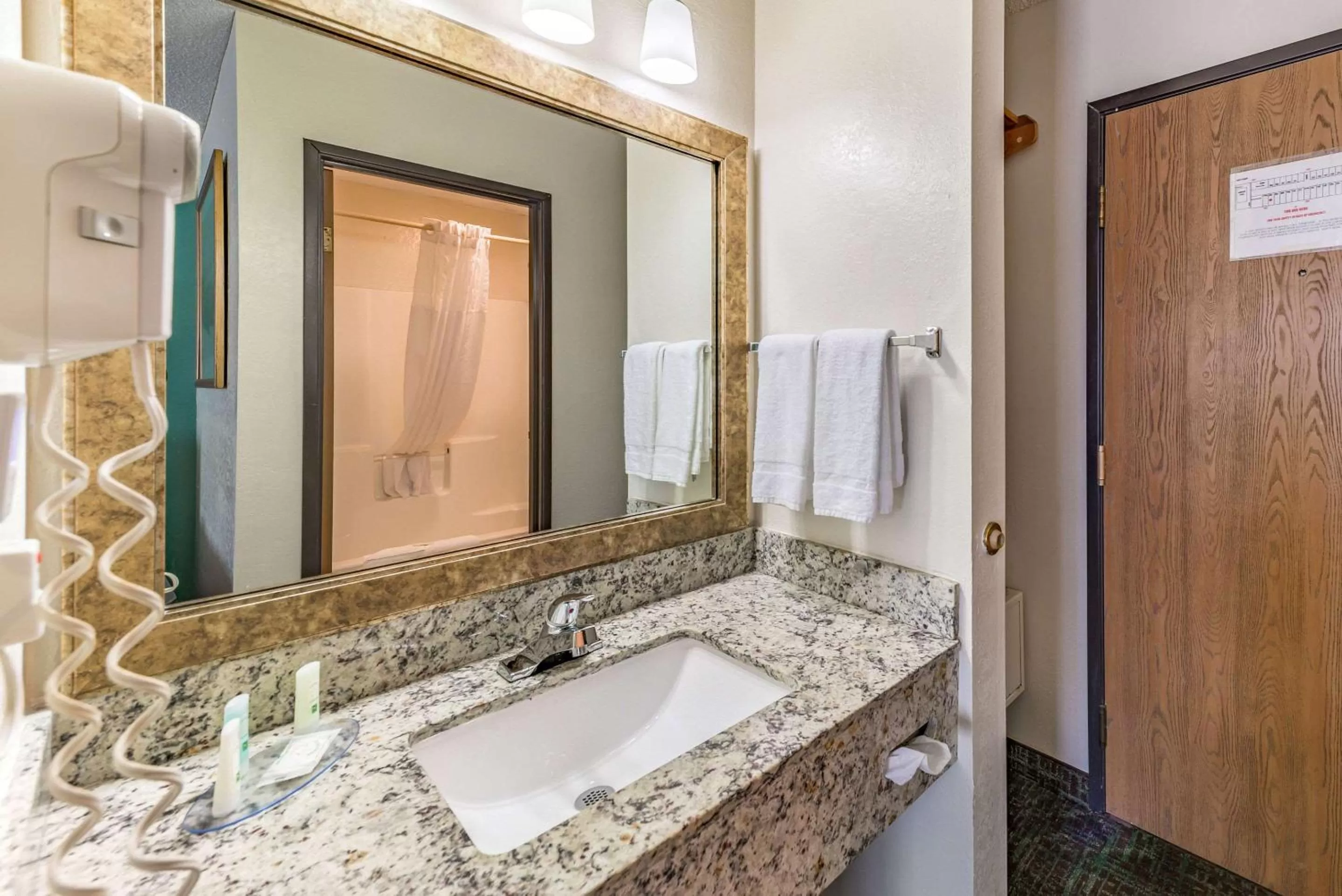 Bedroom in Quality Inn Allen - Plano East