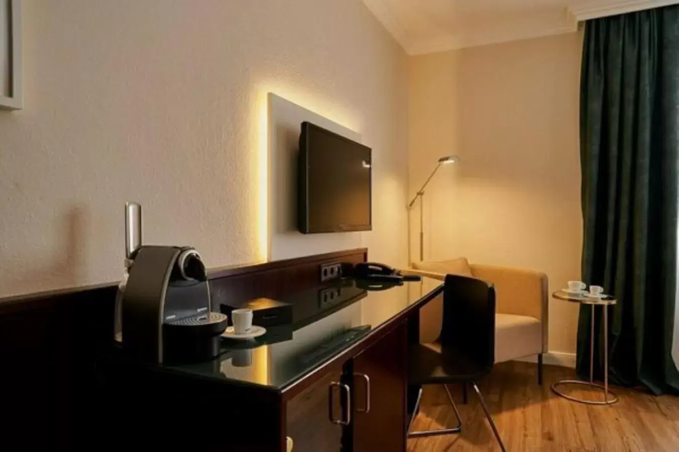 Family Room (2 Adults + 2 Children) in Hotel Wilhelm Busch Family Room (2 Adults + 2 Children) in Hotel Wilhelm Busch