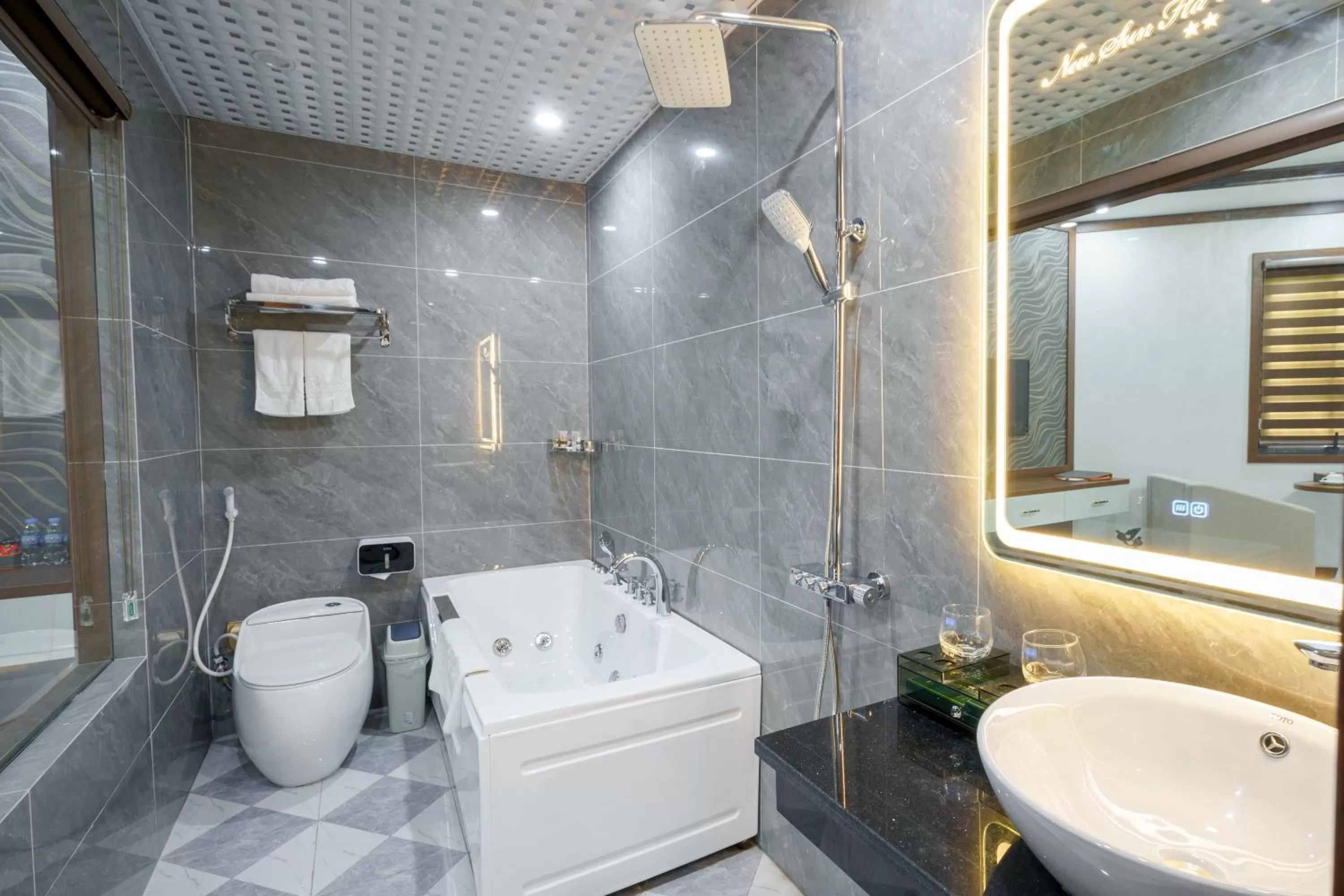 Bathroom in Sunland Halong Hotel and Restaurant