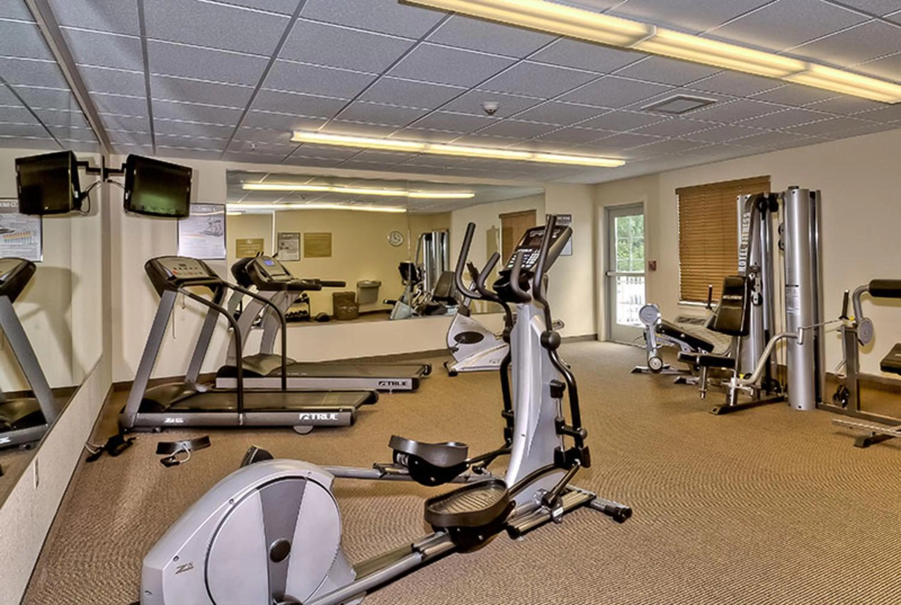 Fitness centre/facilities in Candlewood Suites Burlington by IHG