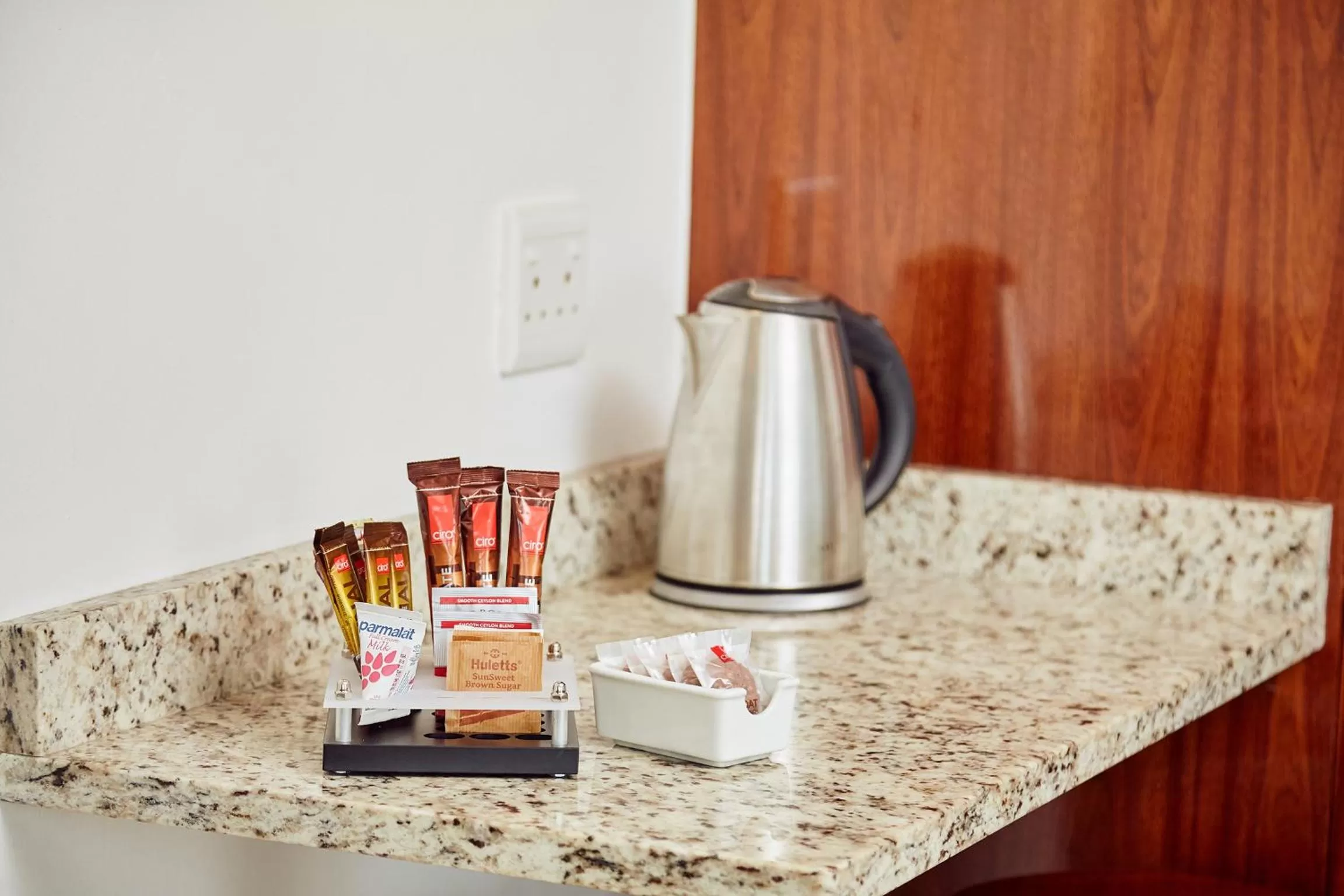 Coffee/tea facilities in First Group The Palace All-Suite