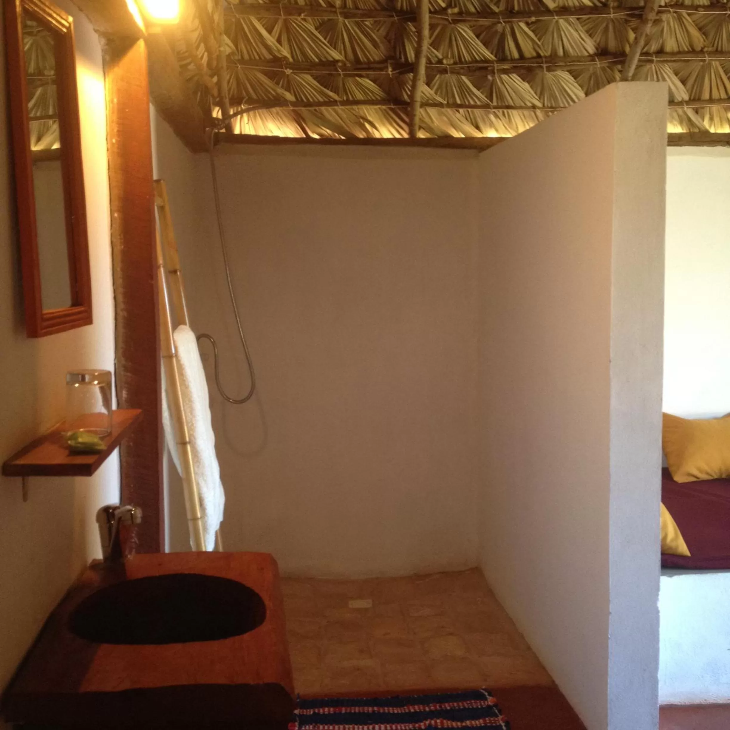 Bathroom, Bed in Le Trou Normand