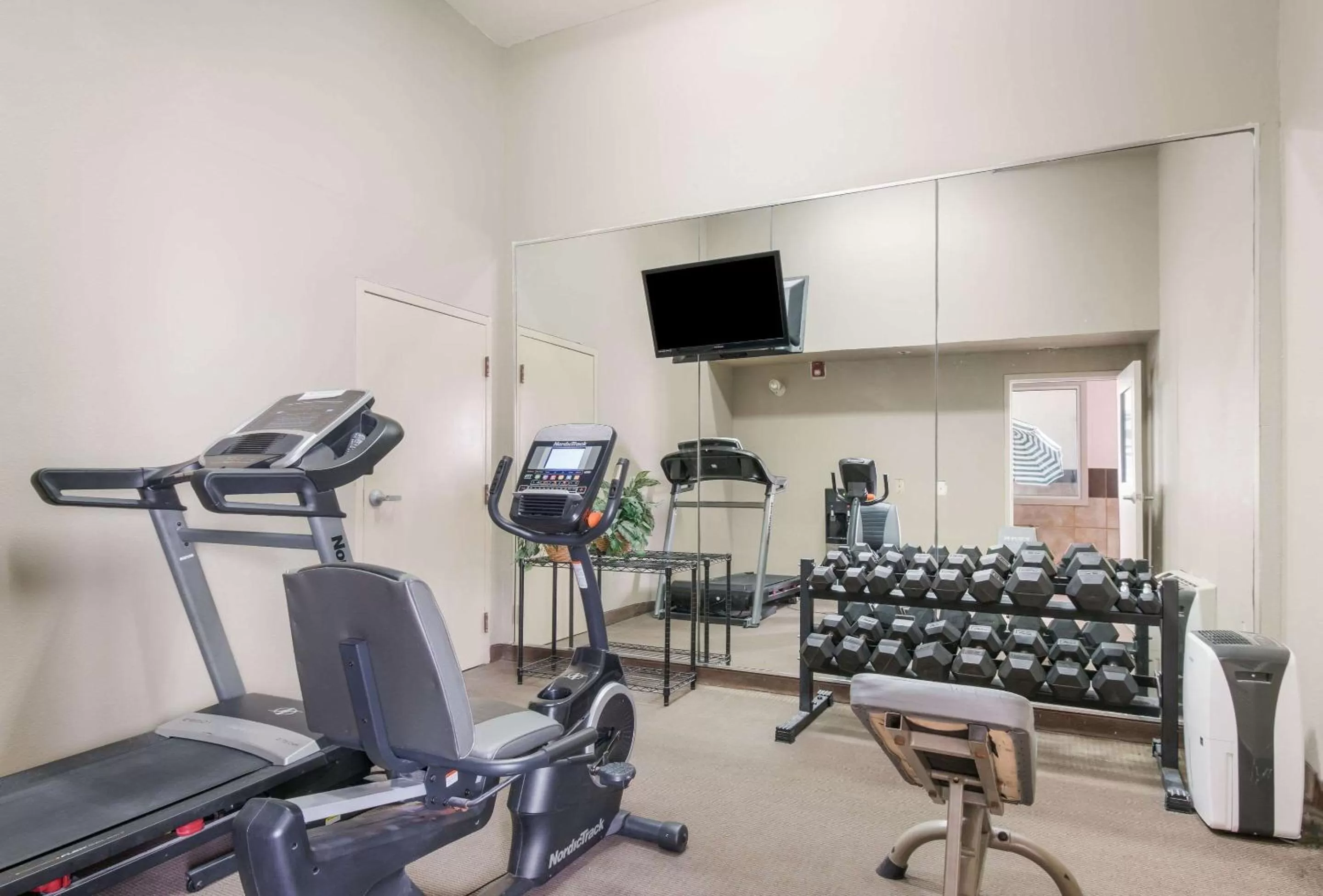 Fitness centre/facilities in Sleep Inn & Suites Ronks