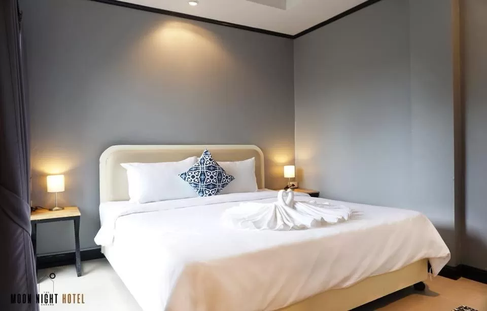 Bed in The Moon Night Ao Nang Hotel