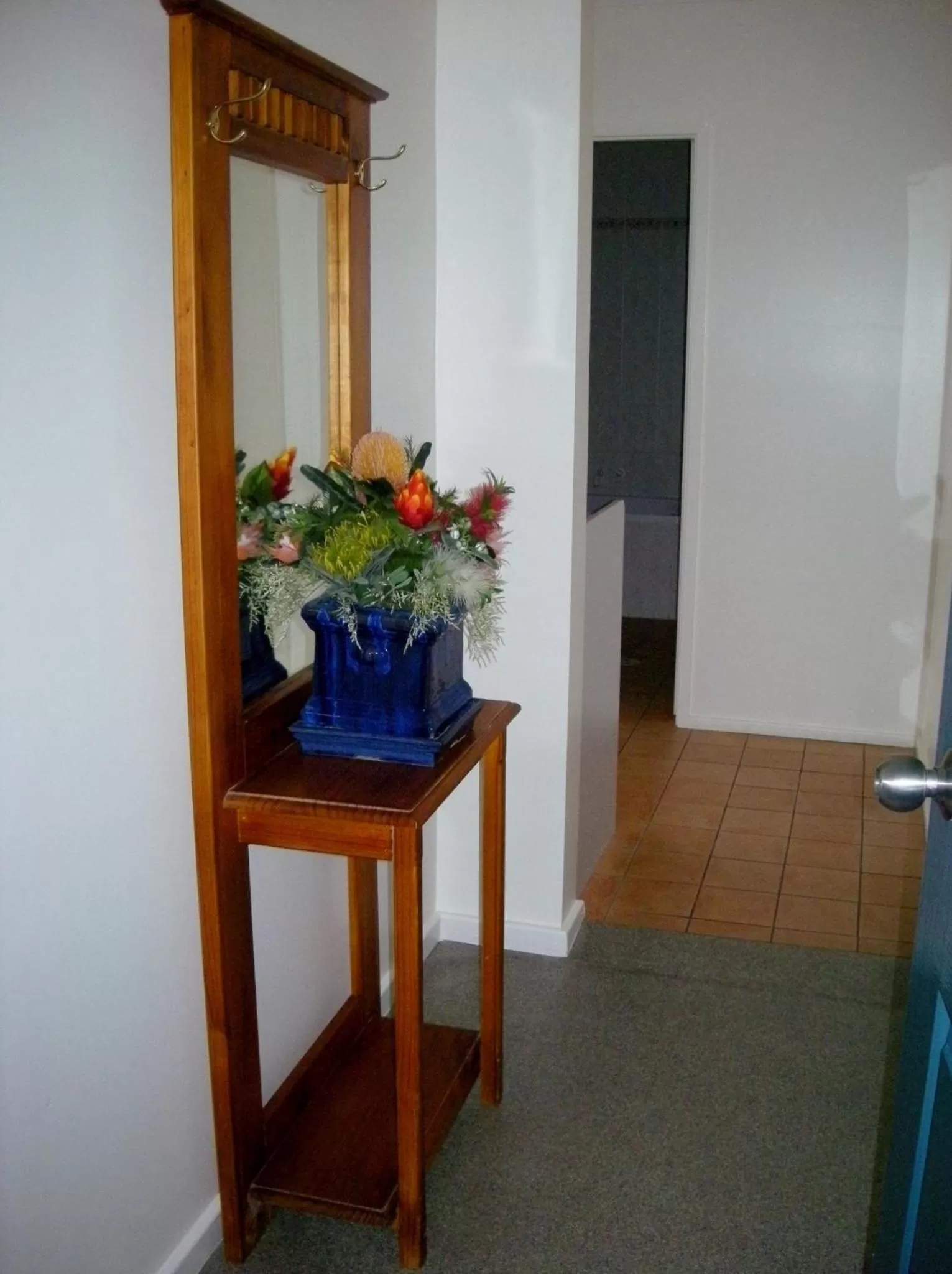 Decorative detail in Lakeview Motor Inn