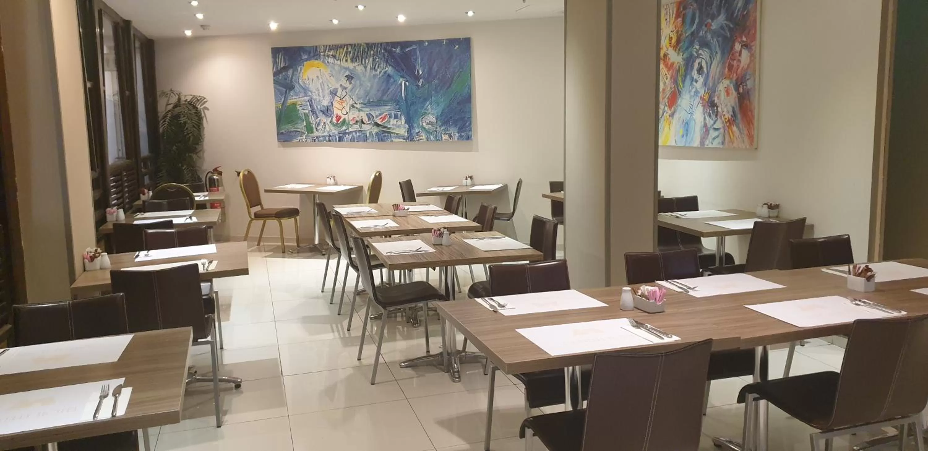 Restaurant/places to eat in Castelli Hotel Nicosia