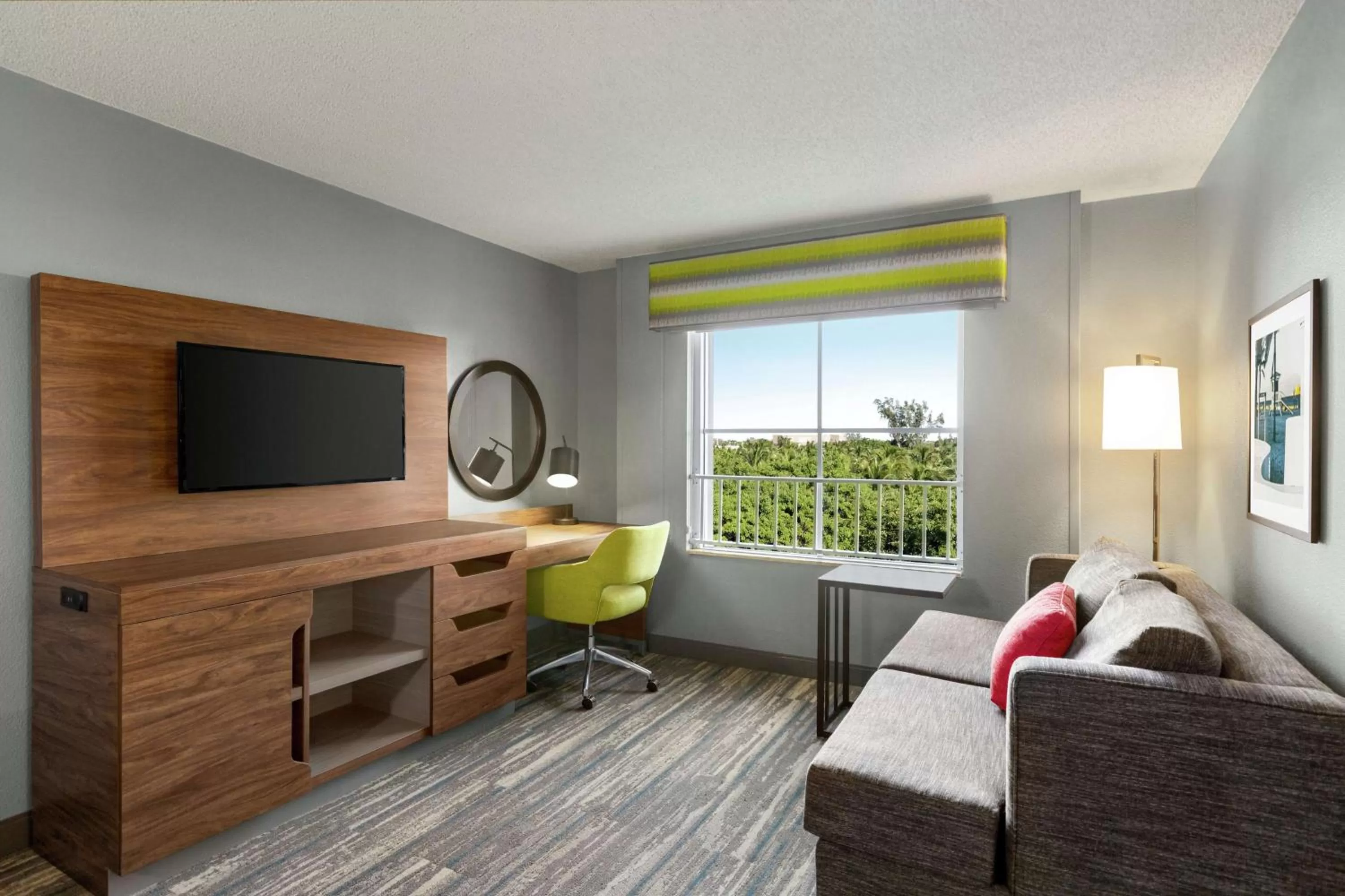 Living room in Hampton Inn & Suites Fort Lauderdale Airport