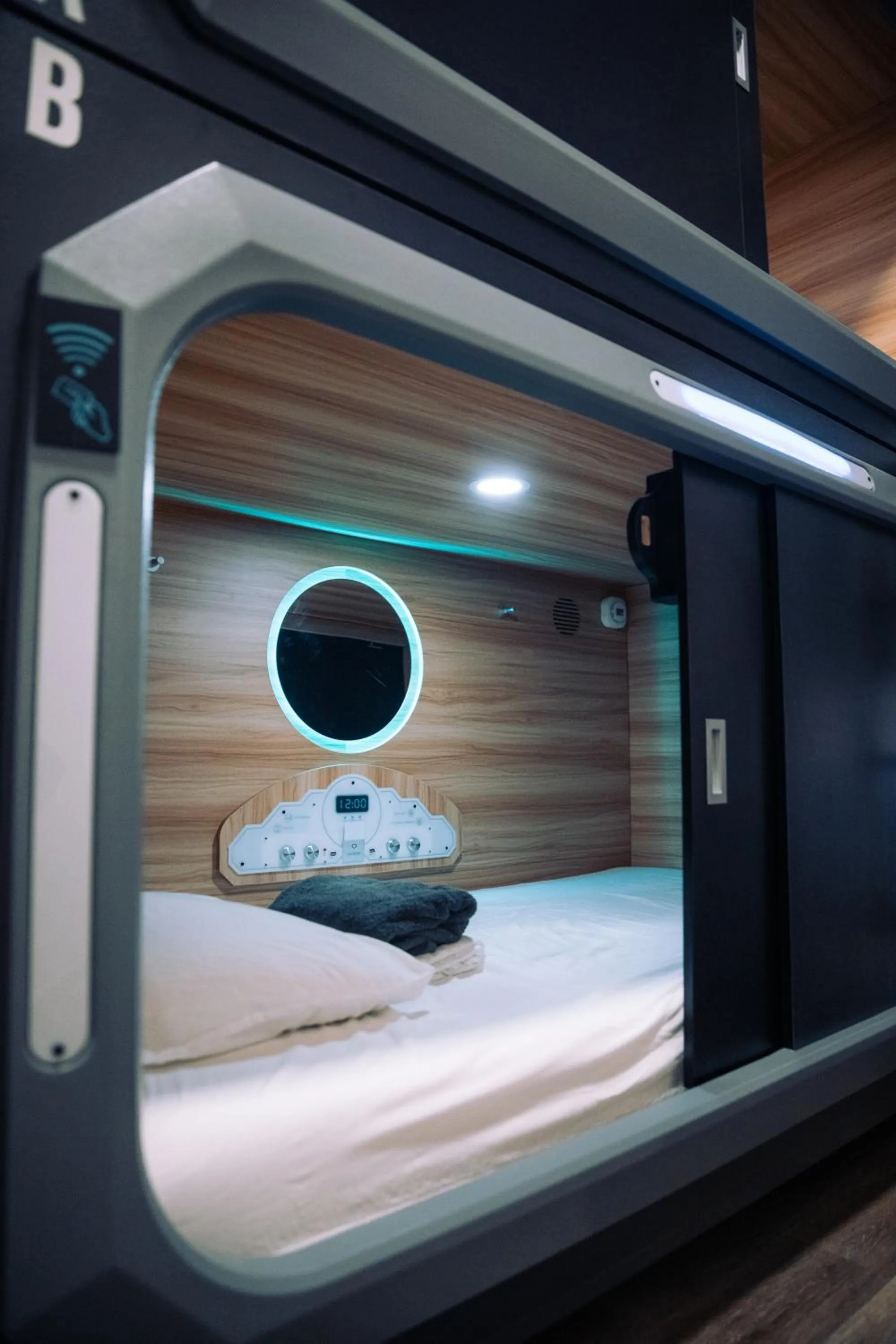 Bed in KAMA CENTRAL PARK