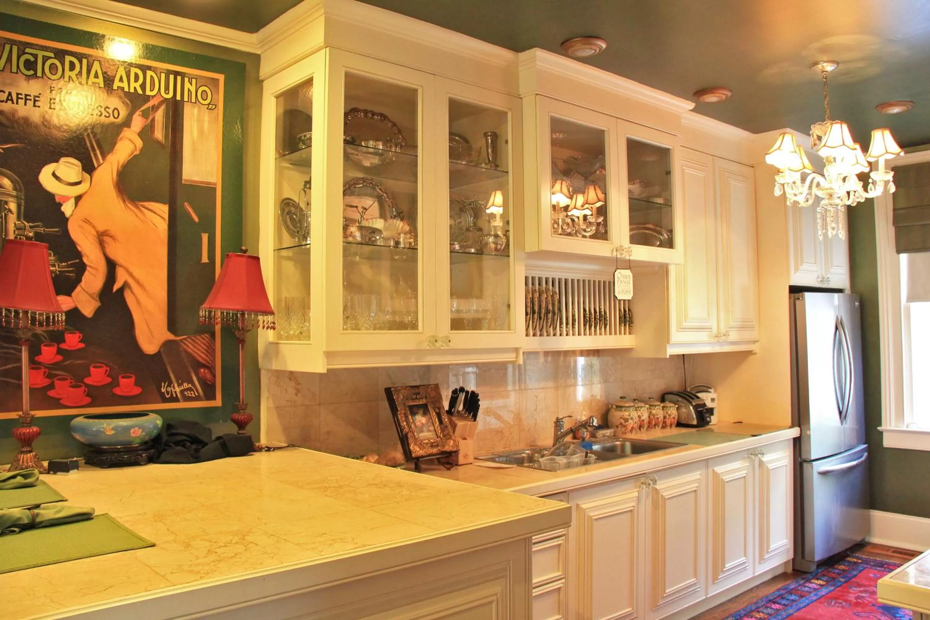 Decorative detail, Kitchen/Kitchenette in 22 Charlotte