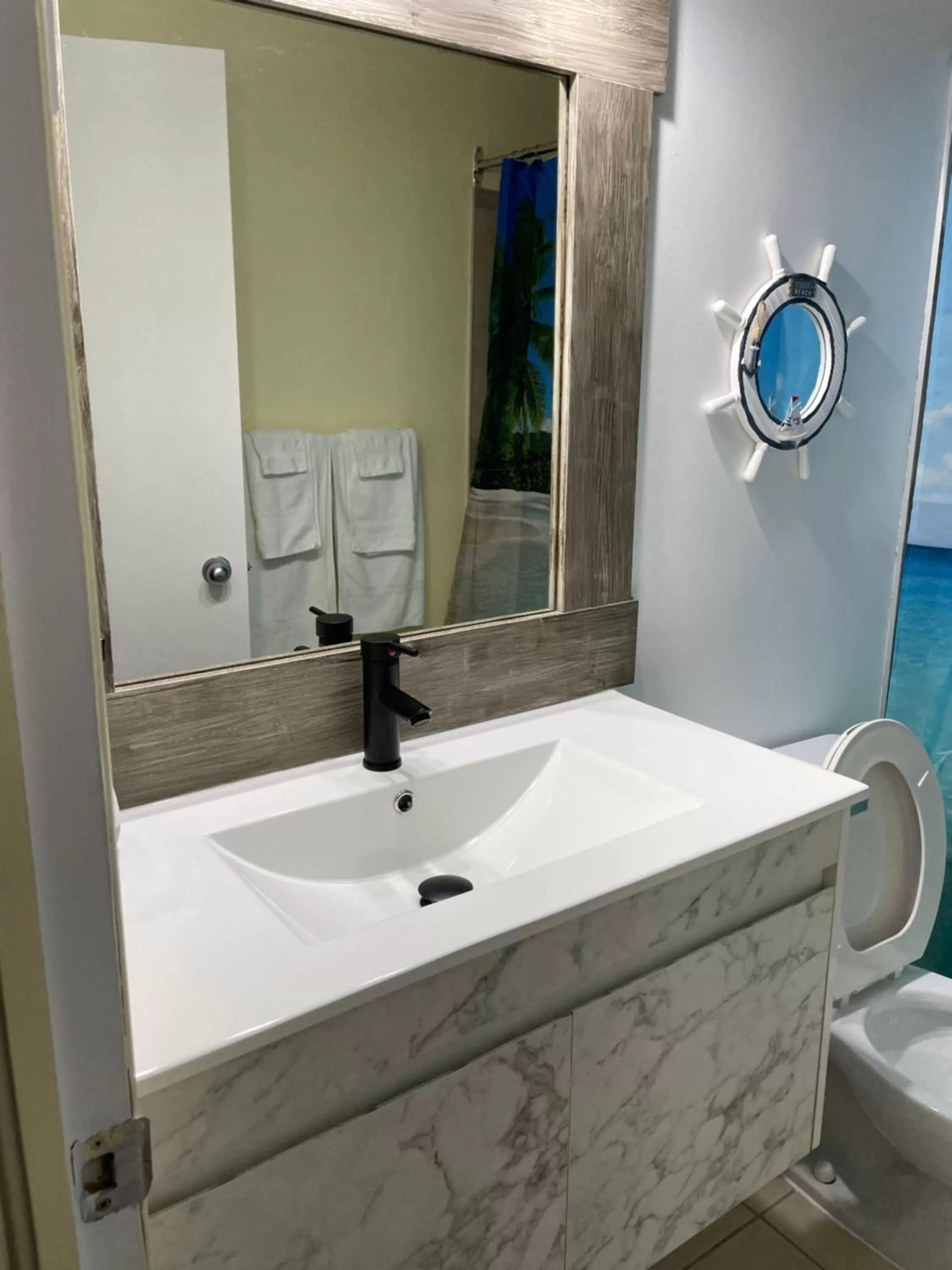 Bathroom in Motel Valois YL inc