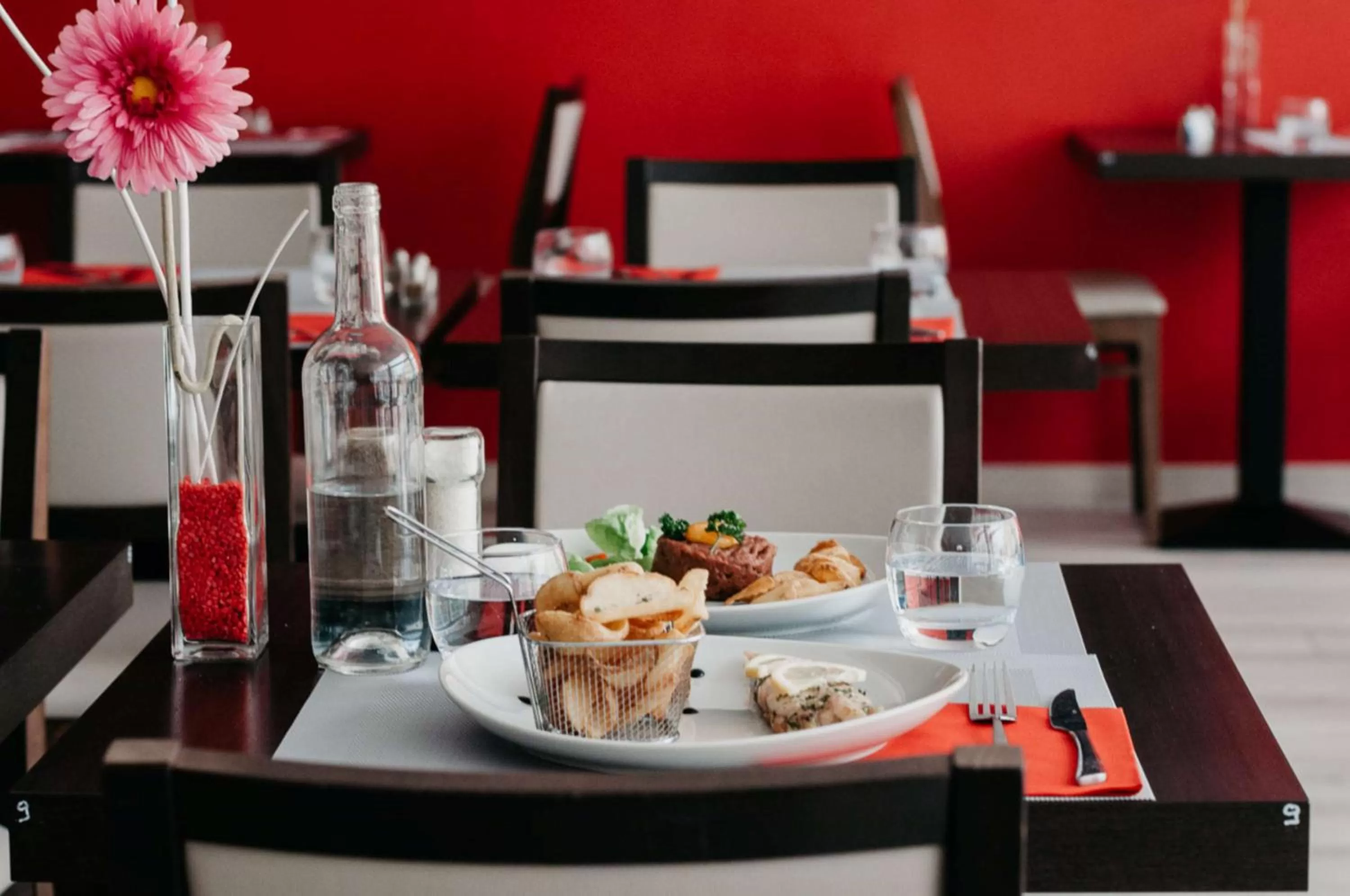 Restaurant/places to eat in Best Western Hôtel des Thermes - Balaruc les Bains Sète