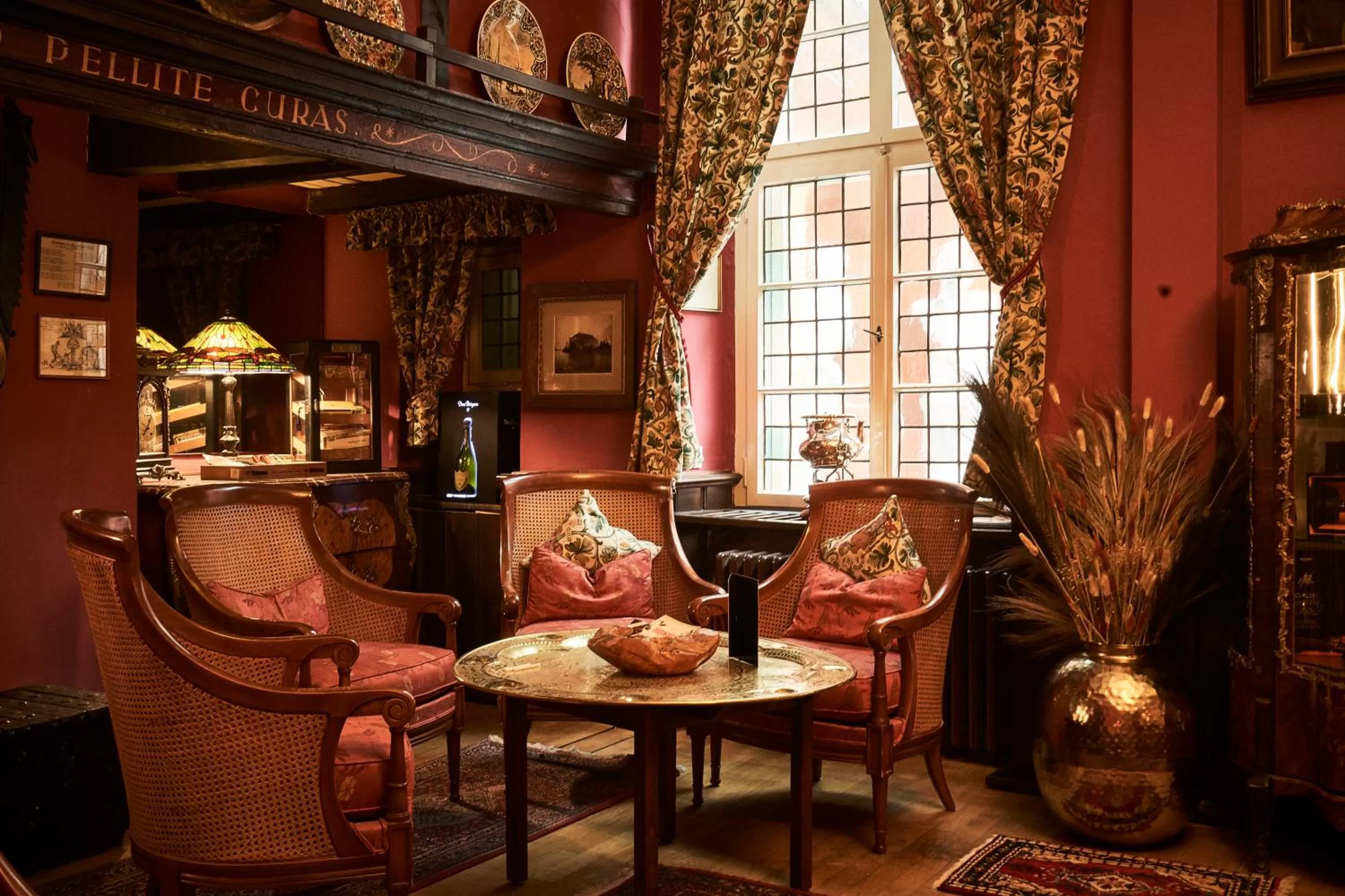 Lounge or bar in Hotel van Bebber