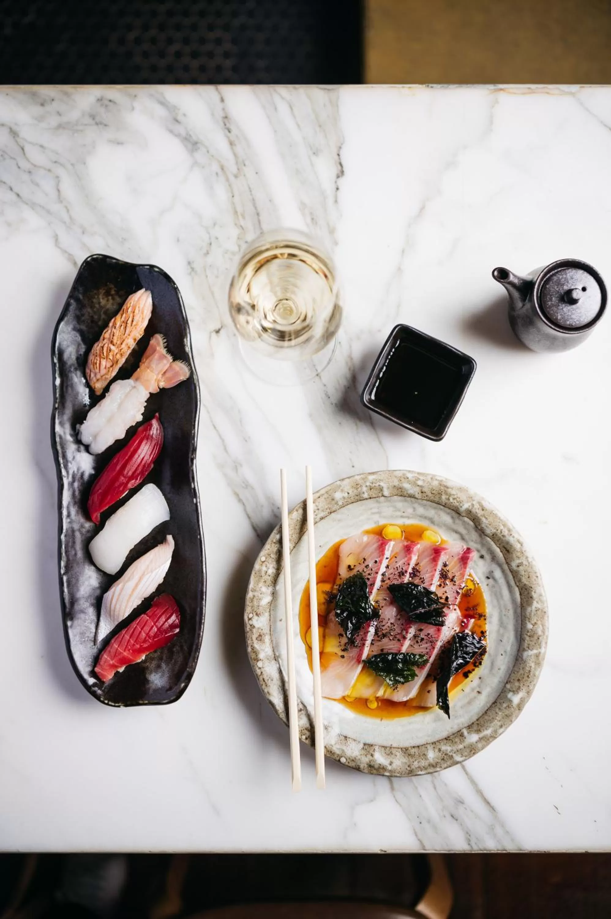 Restaurant/places to eat in Establishment Hotel