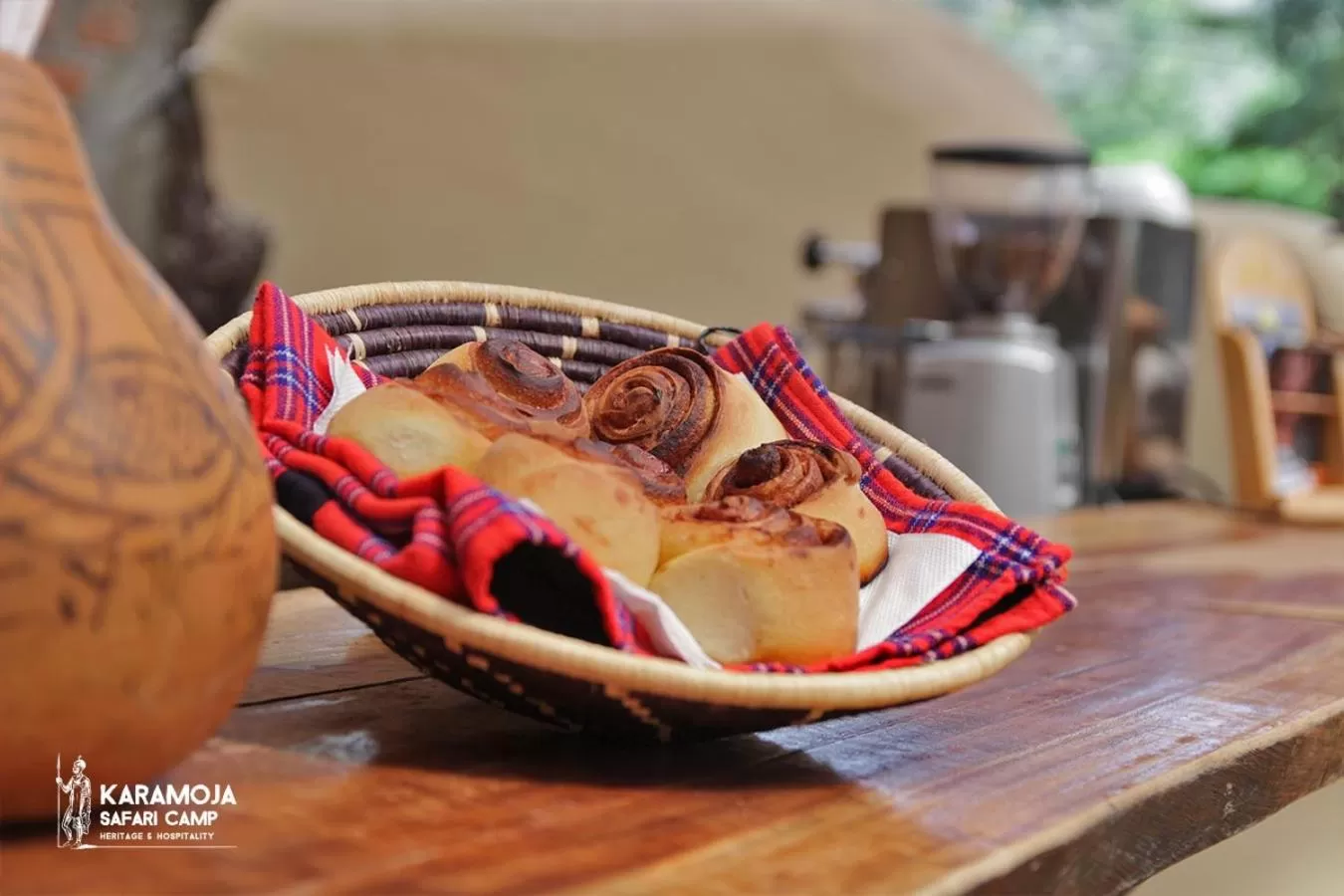 Food and drinks in Kara-Tunga Safari Camp