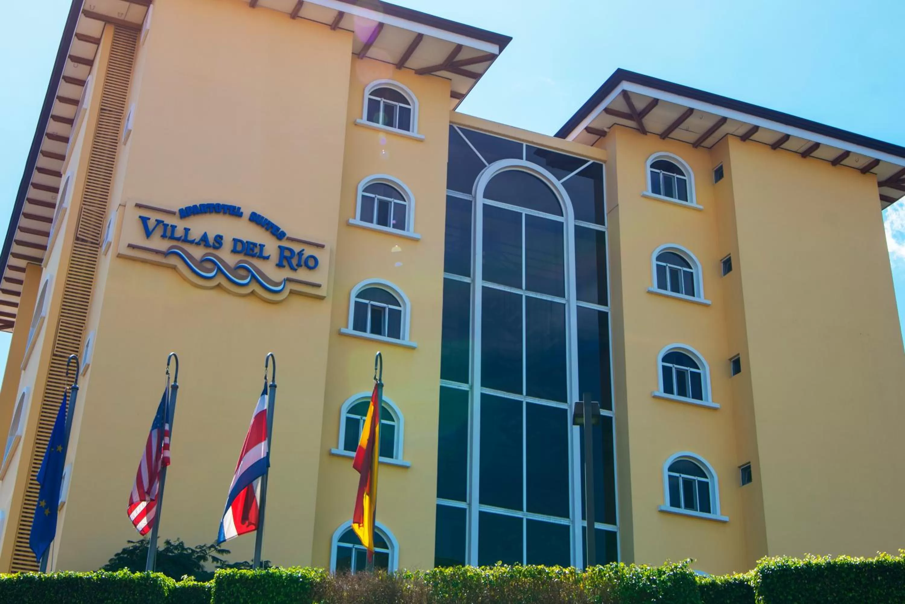 Facade/entrance in Apartotel & Suites Villas del Rio