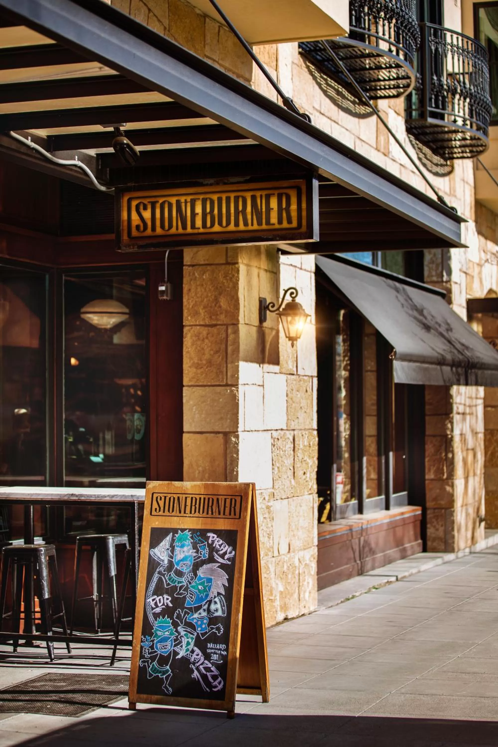 Property building in Hotel Ballard