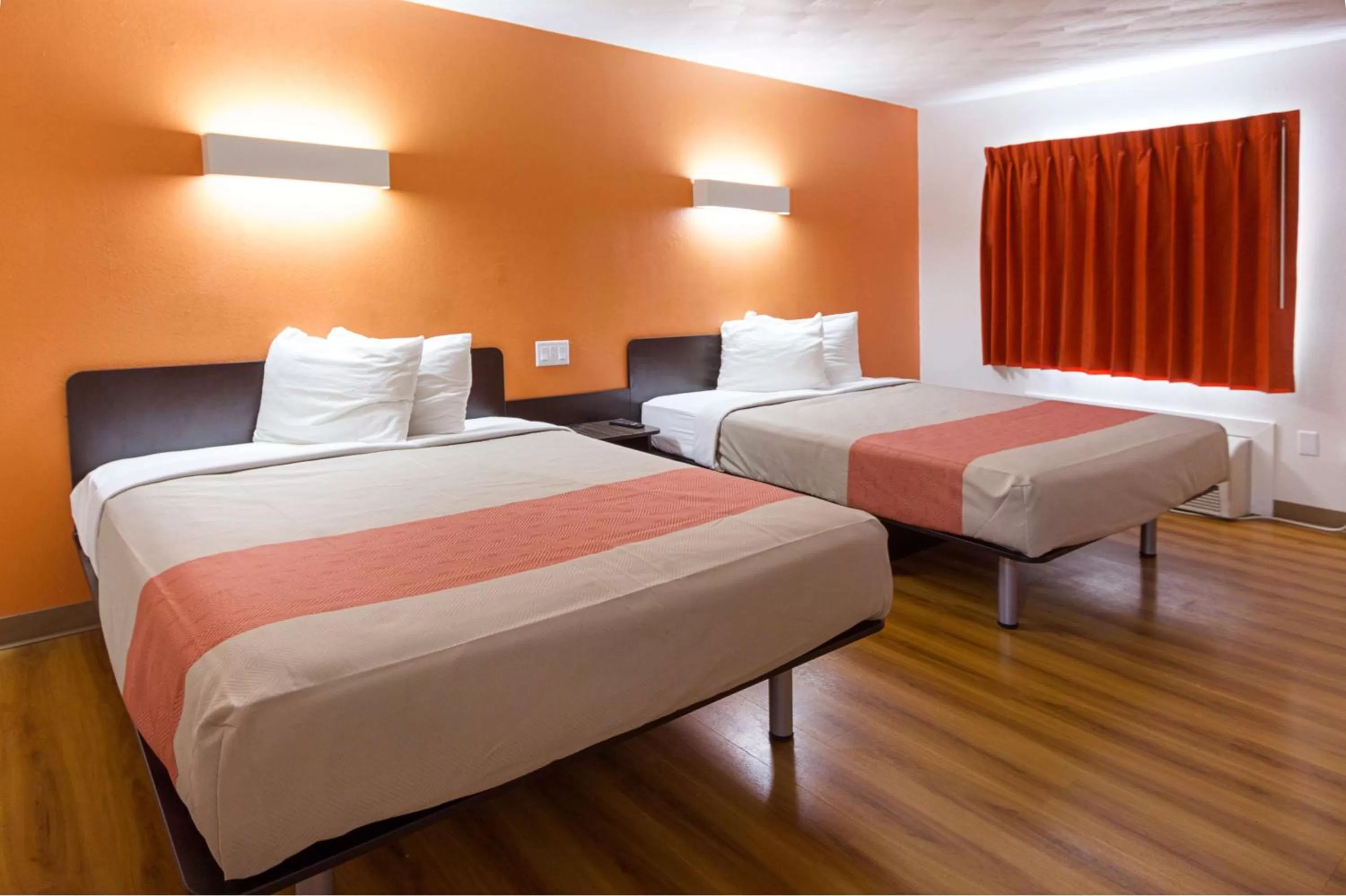 Photo of the whole room, Bed in Motel 6-Sidney, OH