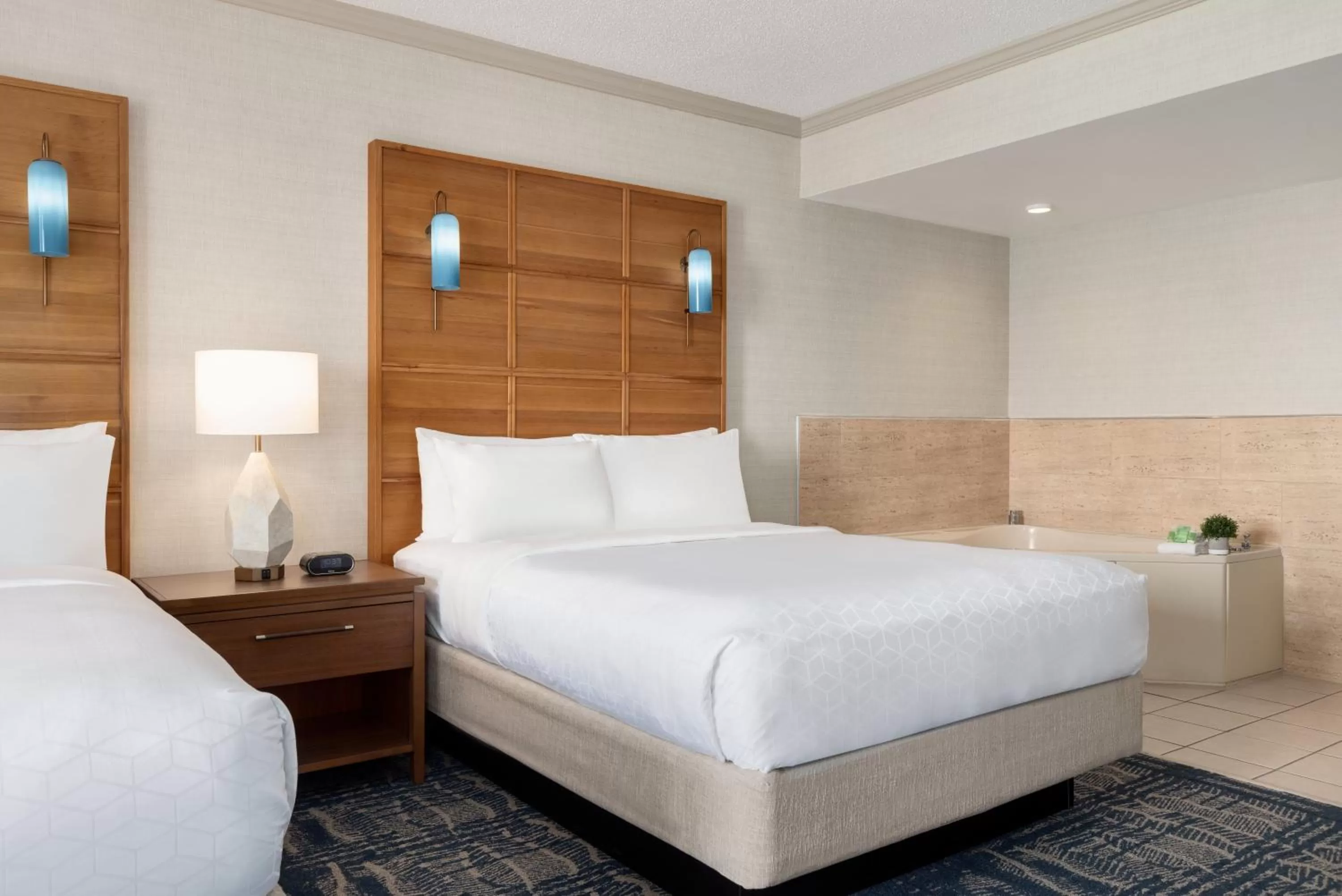 Bedroom, Bed in Holiday Inn & Suites Ocean City by IHG