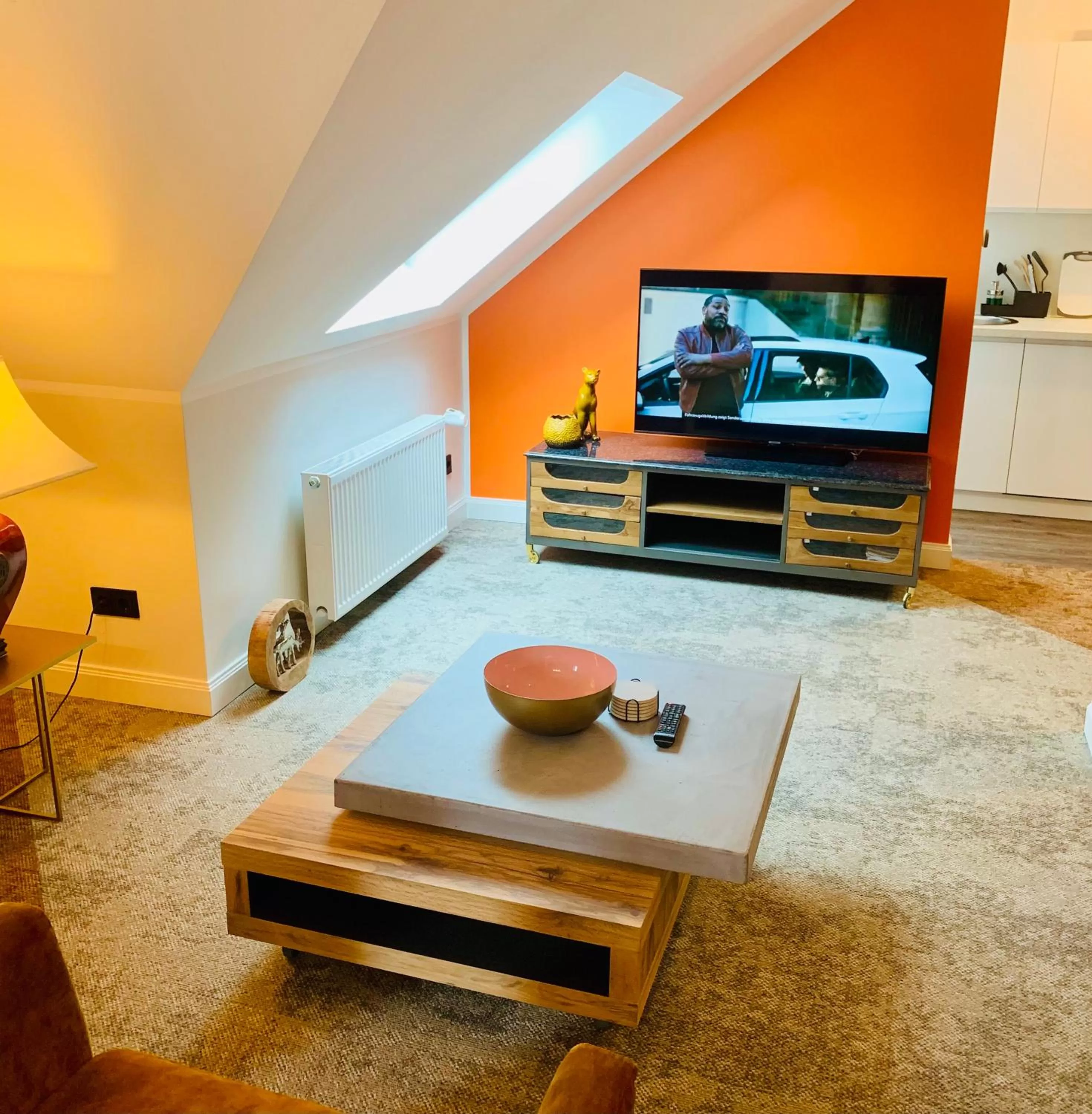 TV/Entertainment Center in BESOTEL Mettmann