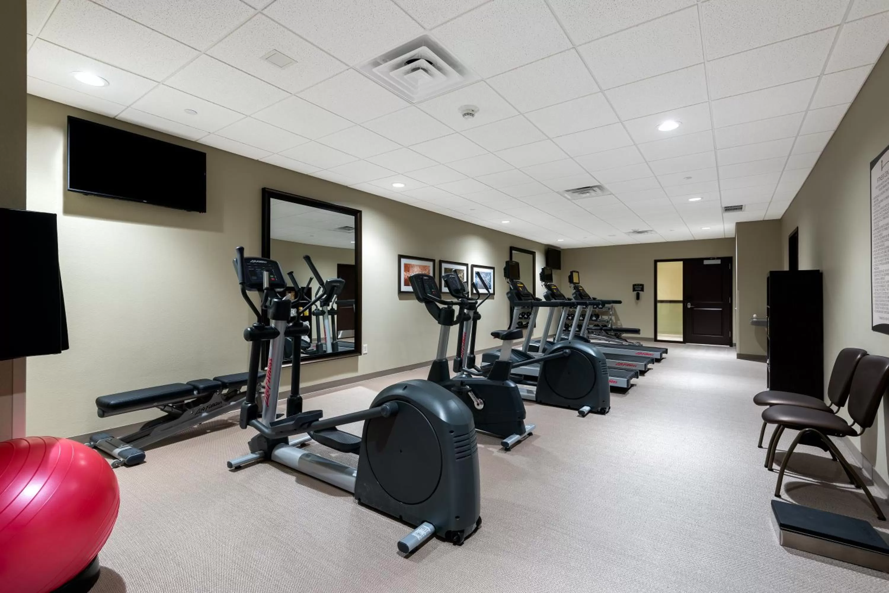 Fitness centre/facilities in Staybridge Suites Eau Claire - Altoona by IHG