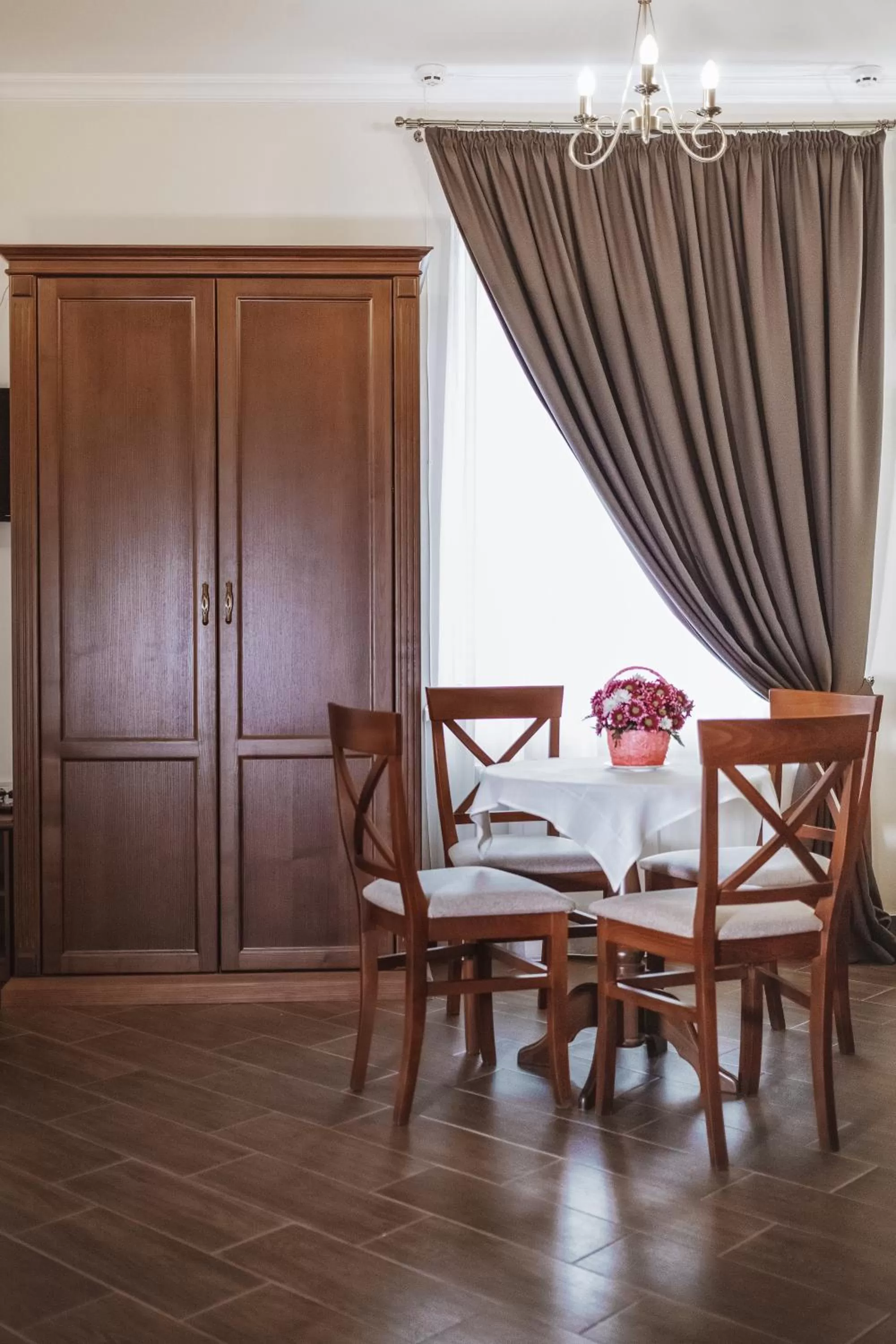 Dining area in Sicheslav Ekaterinoslav