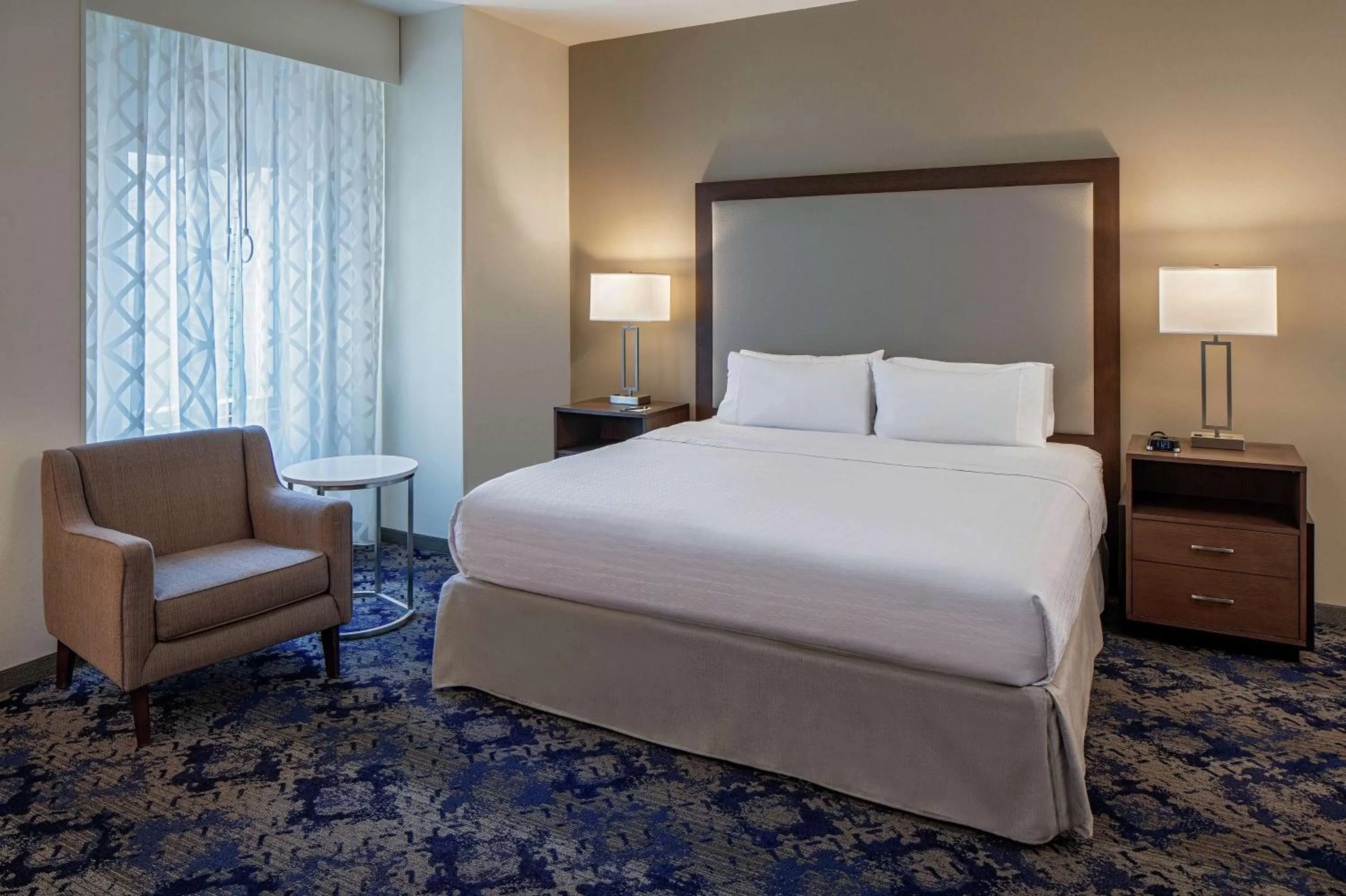 Bed in Homewood Suites By Hilton New Orleans French Quarter