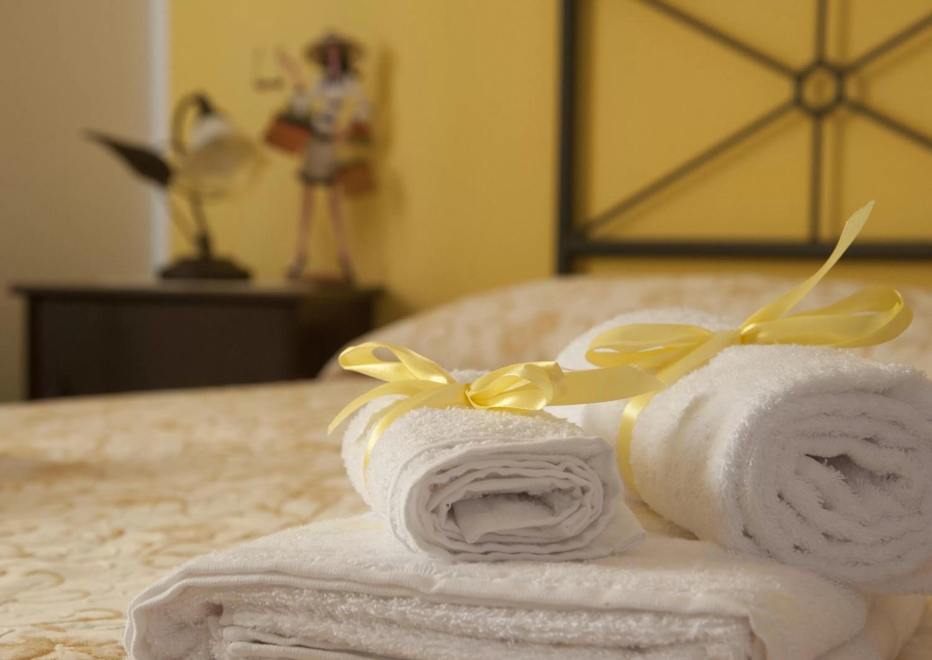 Bedroom, Bed in Mamma Lucia