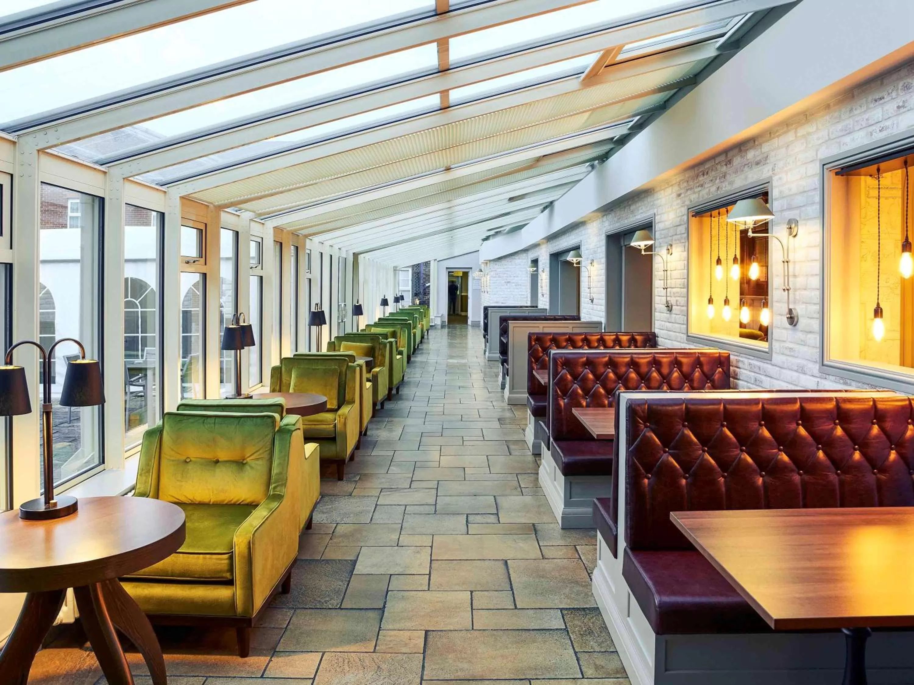 Restaurant/places to eat in Mercure Haydock Hotel