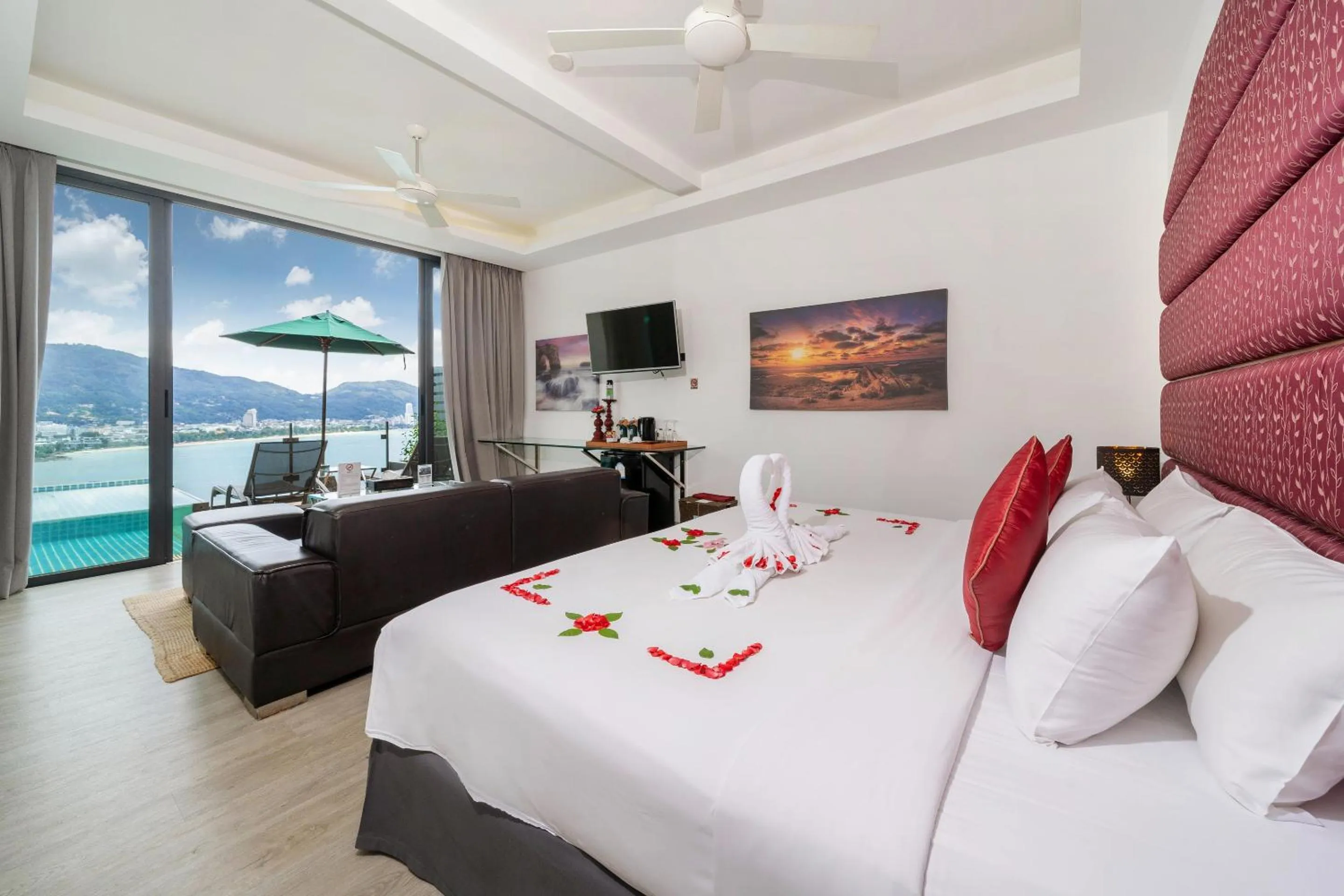 Bedroom, Bed in IndoChine Resort and Villas