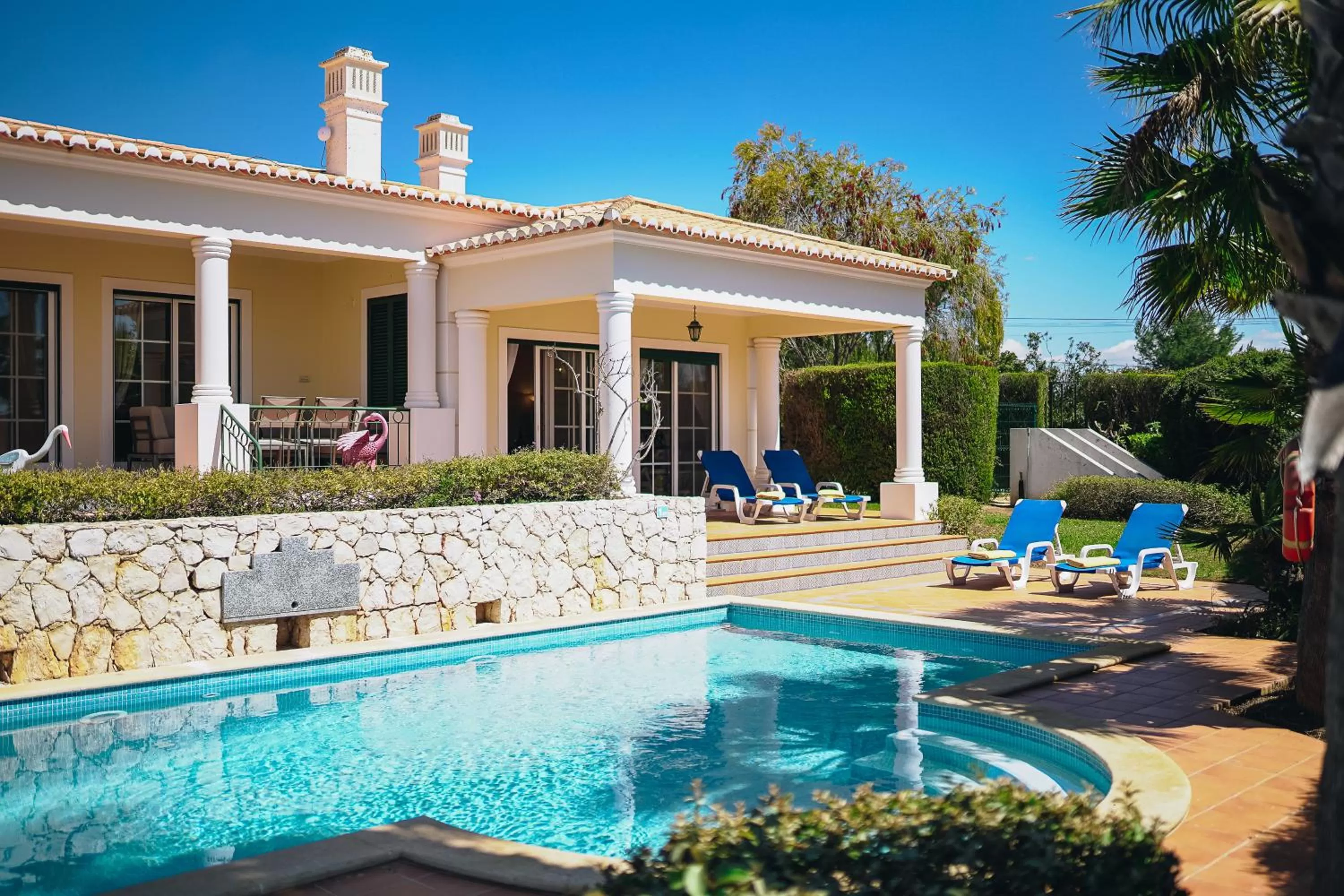 Swimming pool in Rocha Brava Village Resort