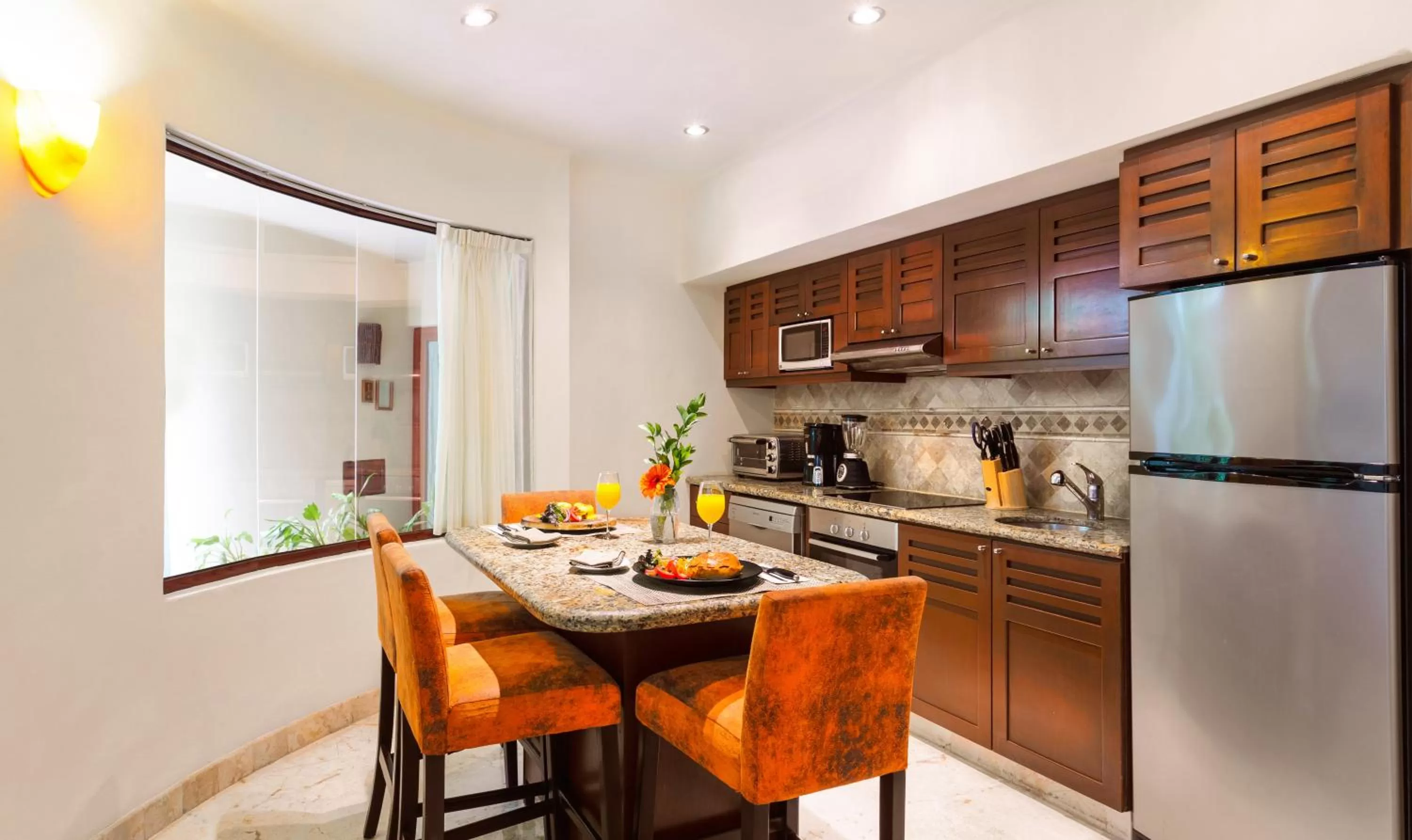 Kitchen or kitchenette in Maya Villa Condo Hotel and Beachclub