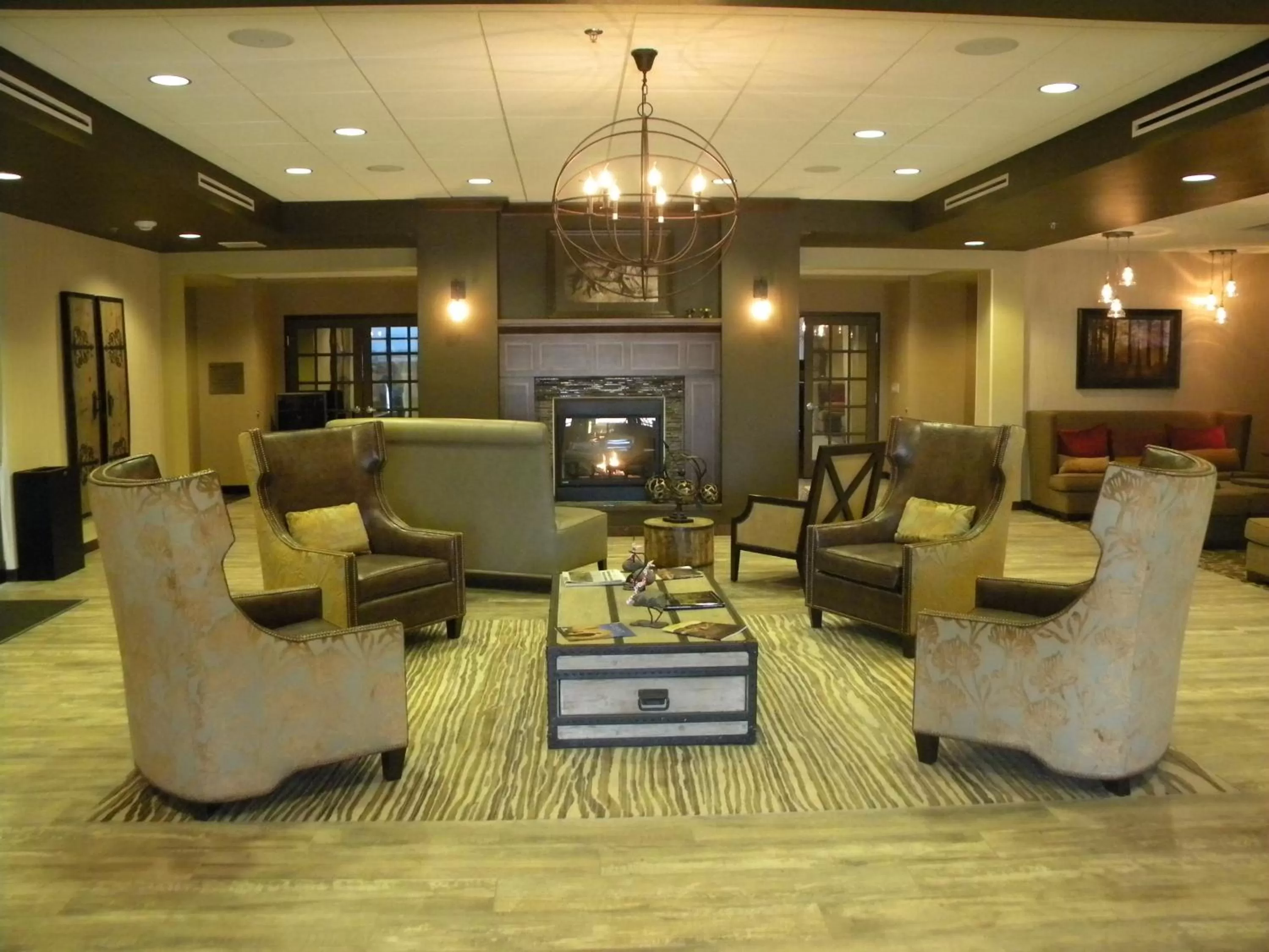 Lobby or reception in Teddy's Residential Suites Watford City
