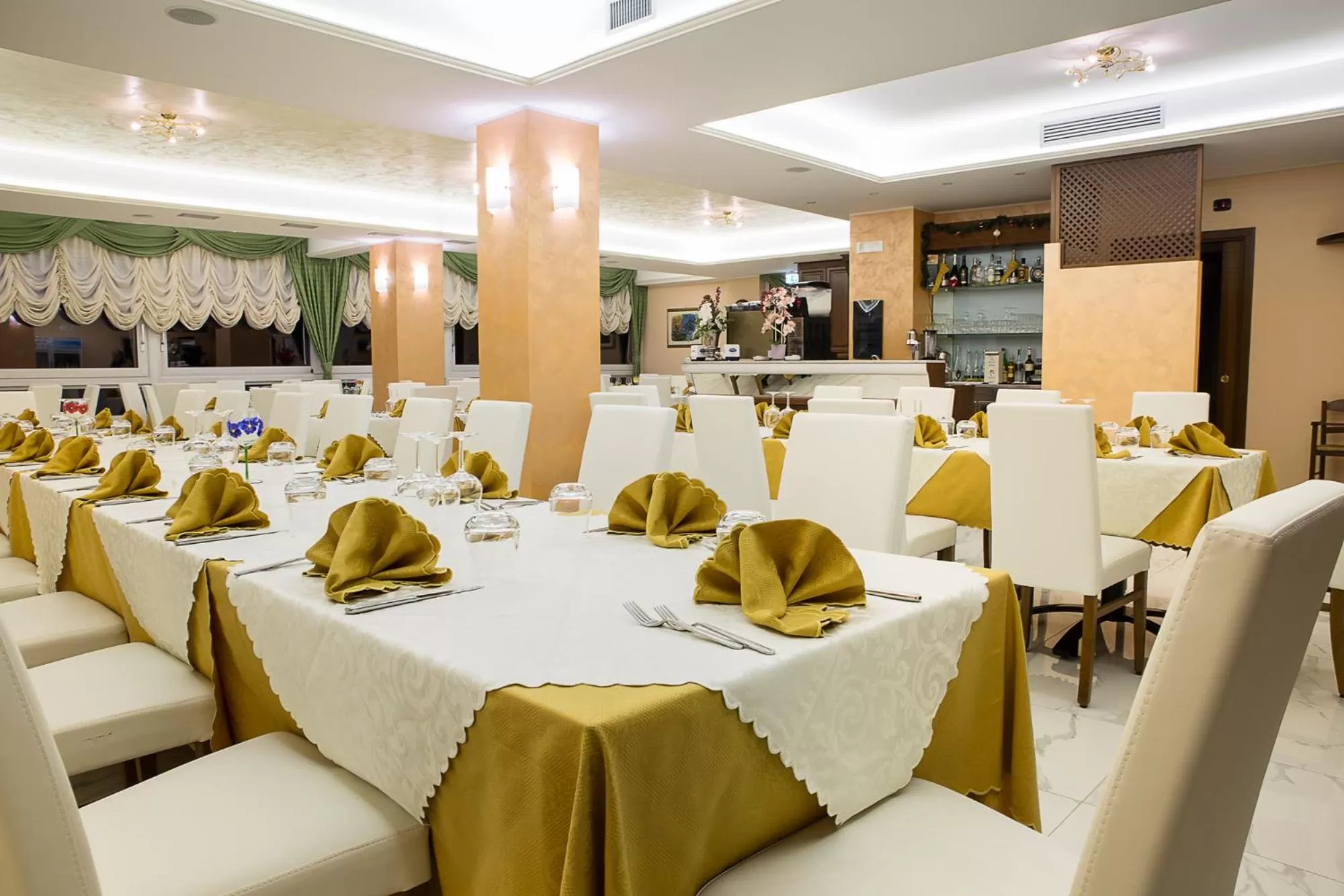 Restaurant/places to eat in Appartamenti Anzà