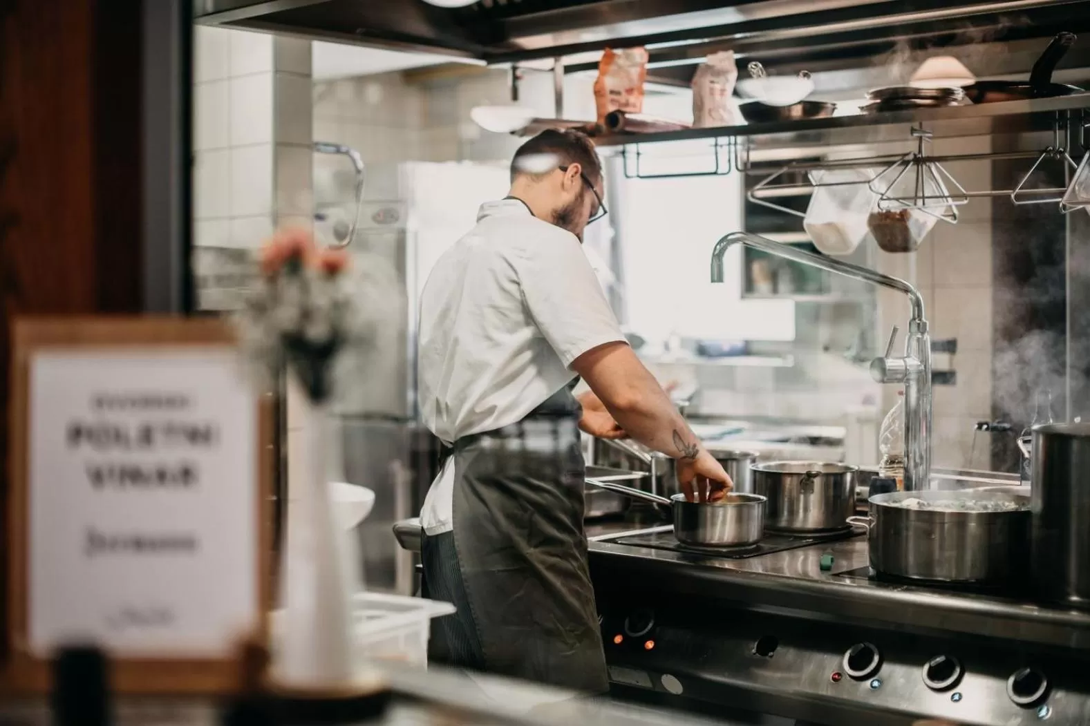 Staff in Hotel Dvor Jezersek Brnik