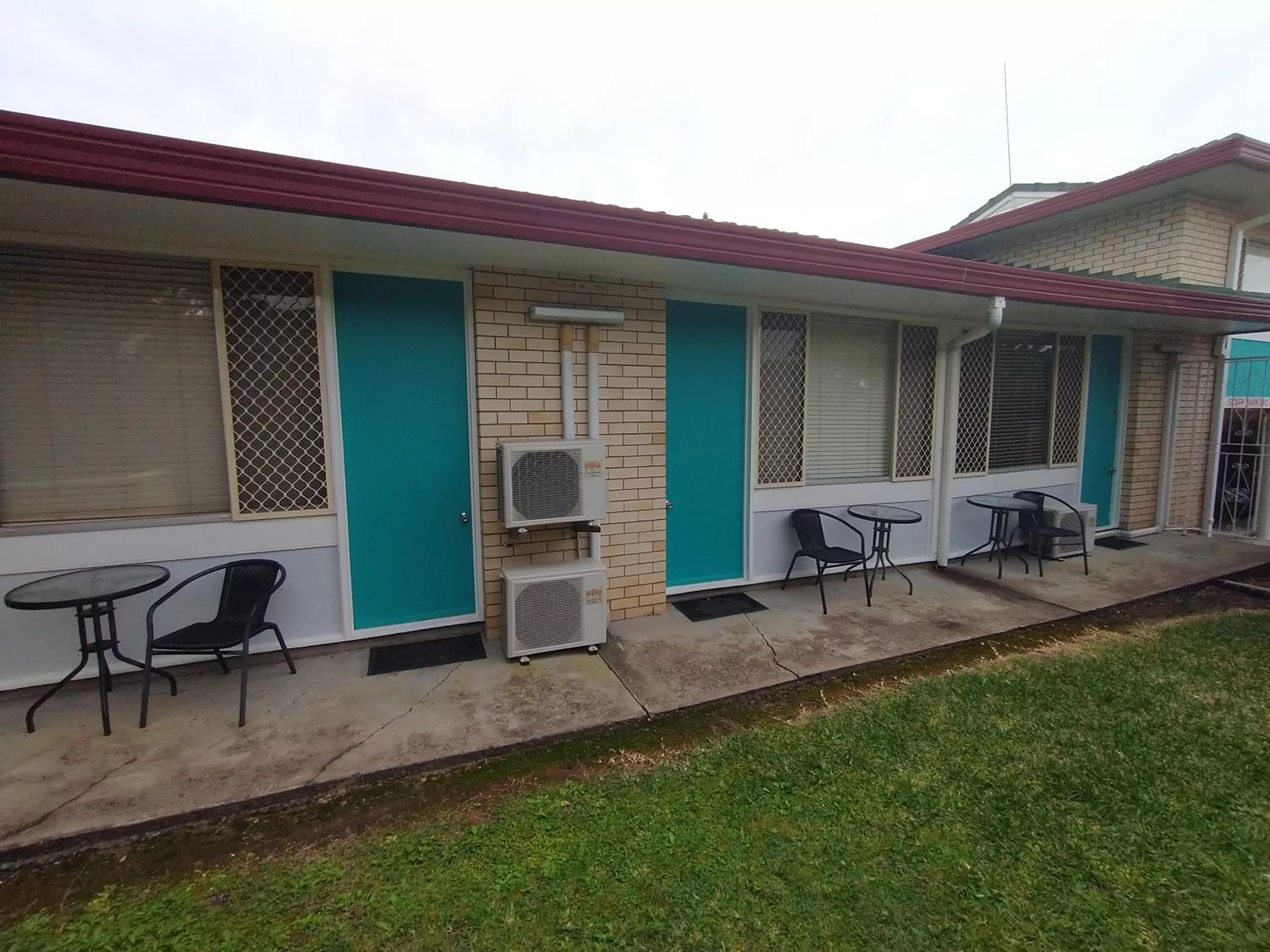 Patio in Aspley Sunset Motel