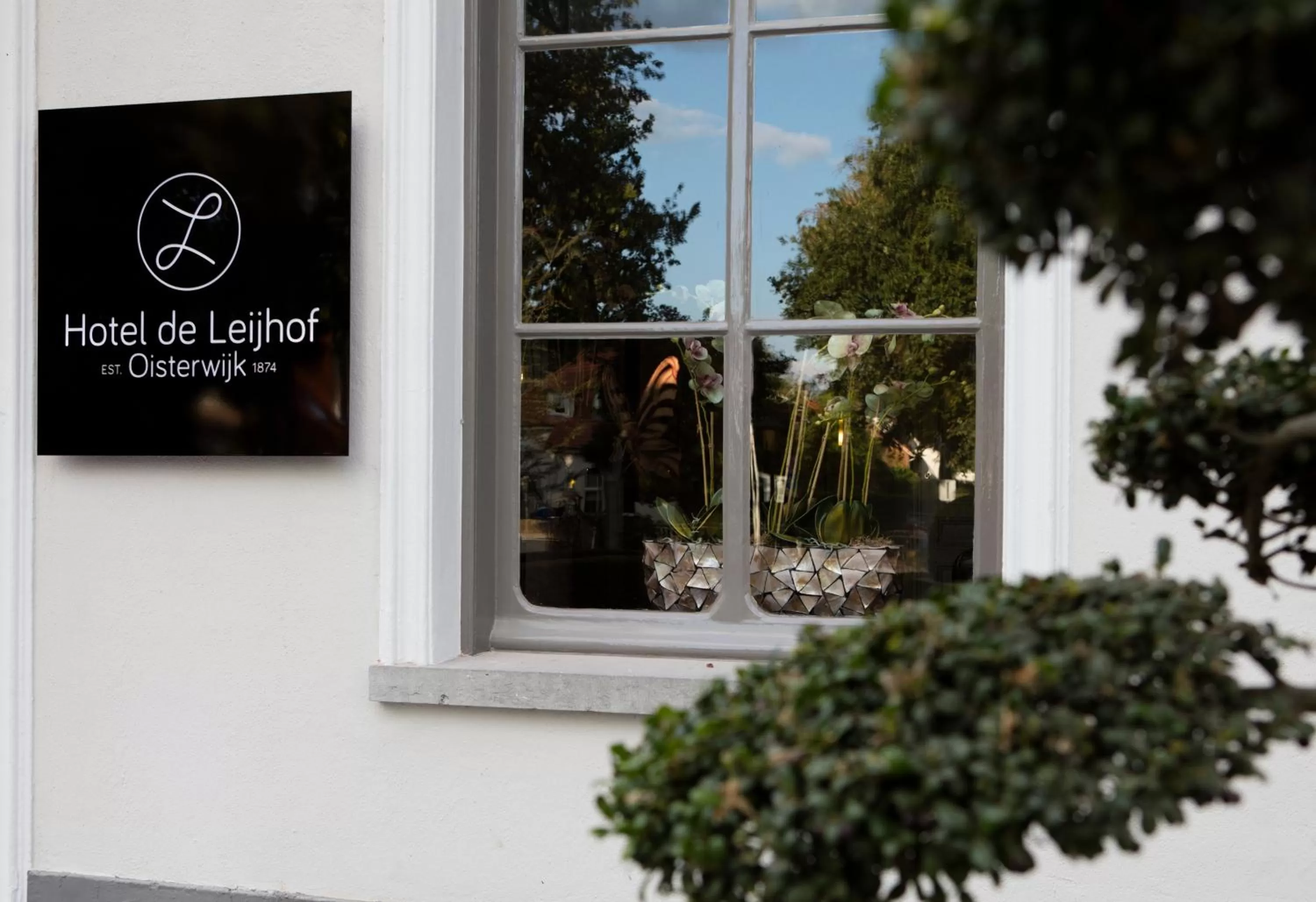Facade/entrance in Hotel de Leijhof Oisterwijk