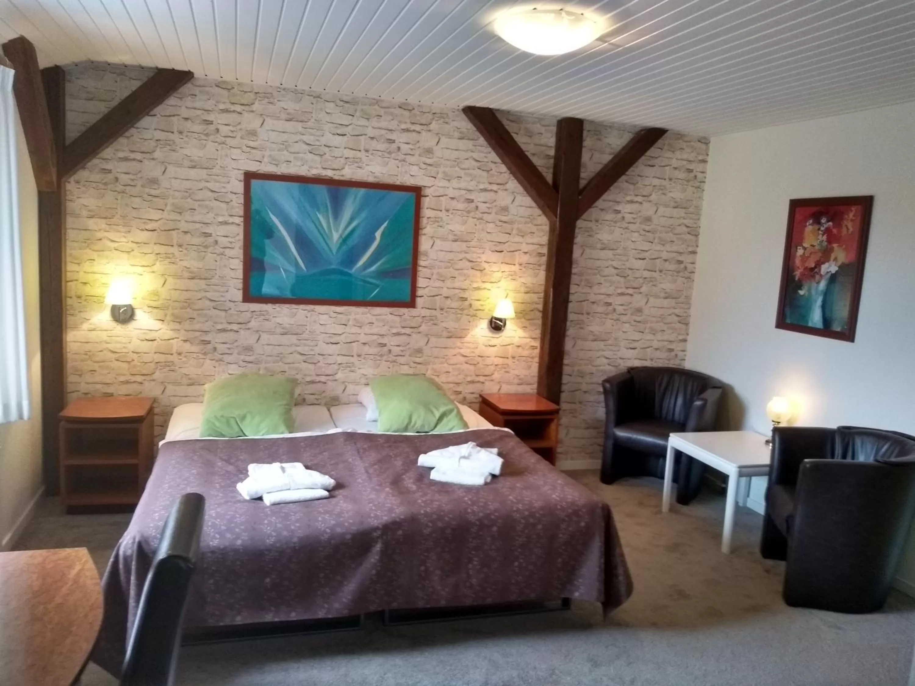 Bed in Hotel Frøslev Kro