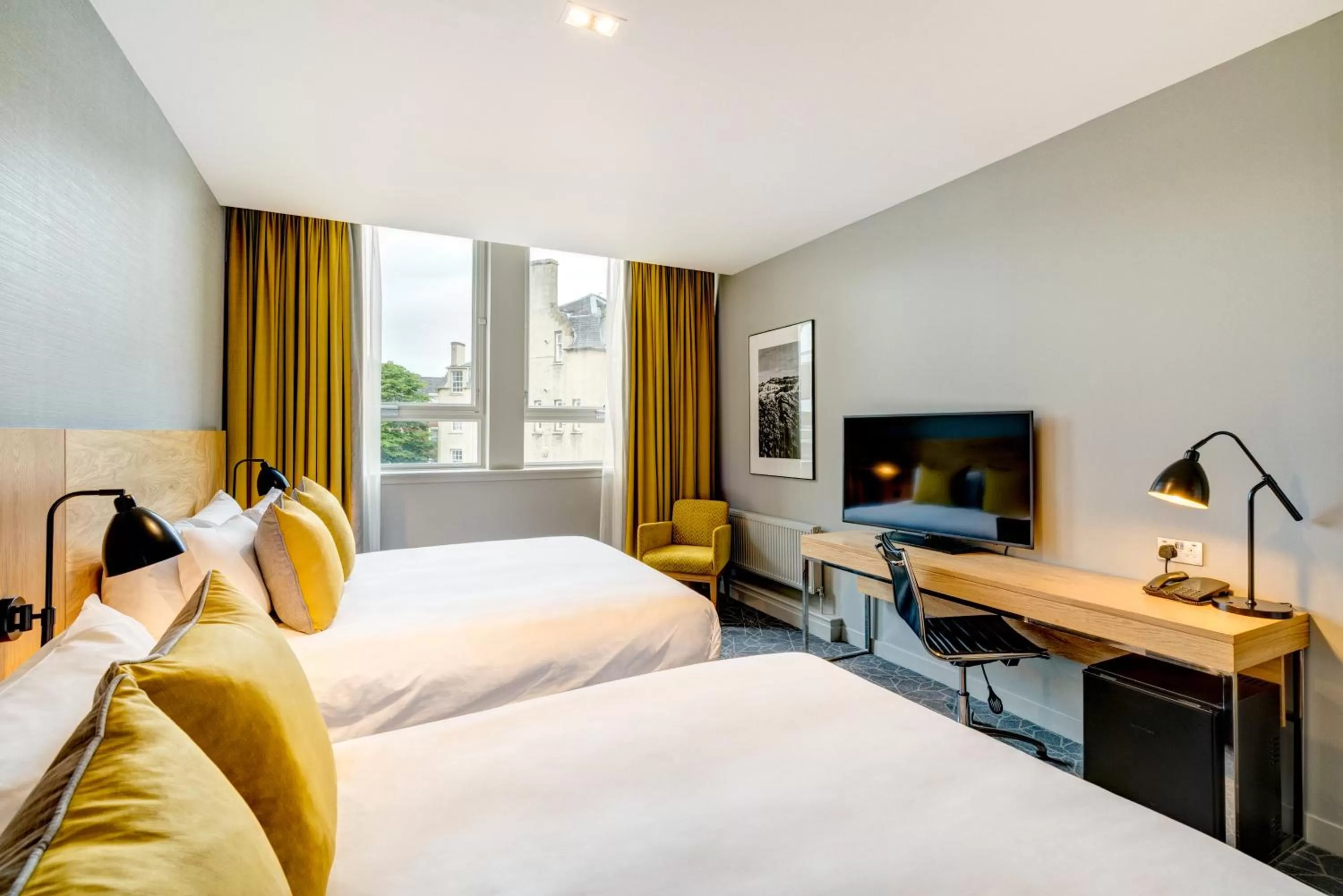 TV and multimedia, Bed in Apex Grassmarket Hotel