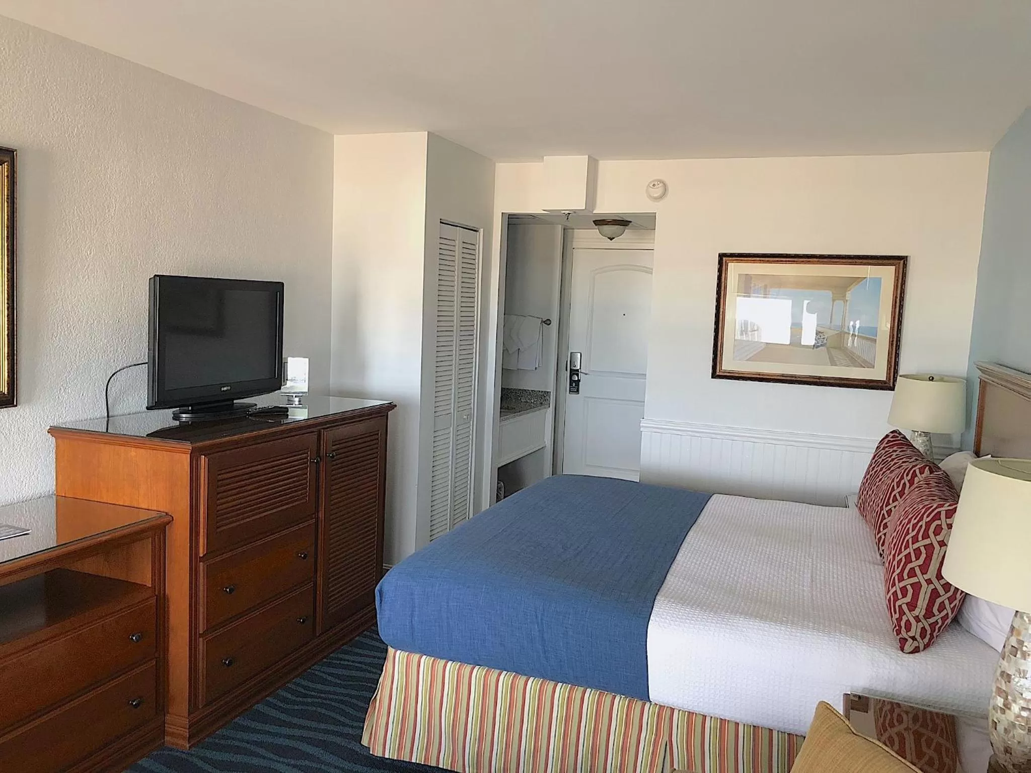 Bed in Atlantic View Hotel