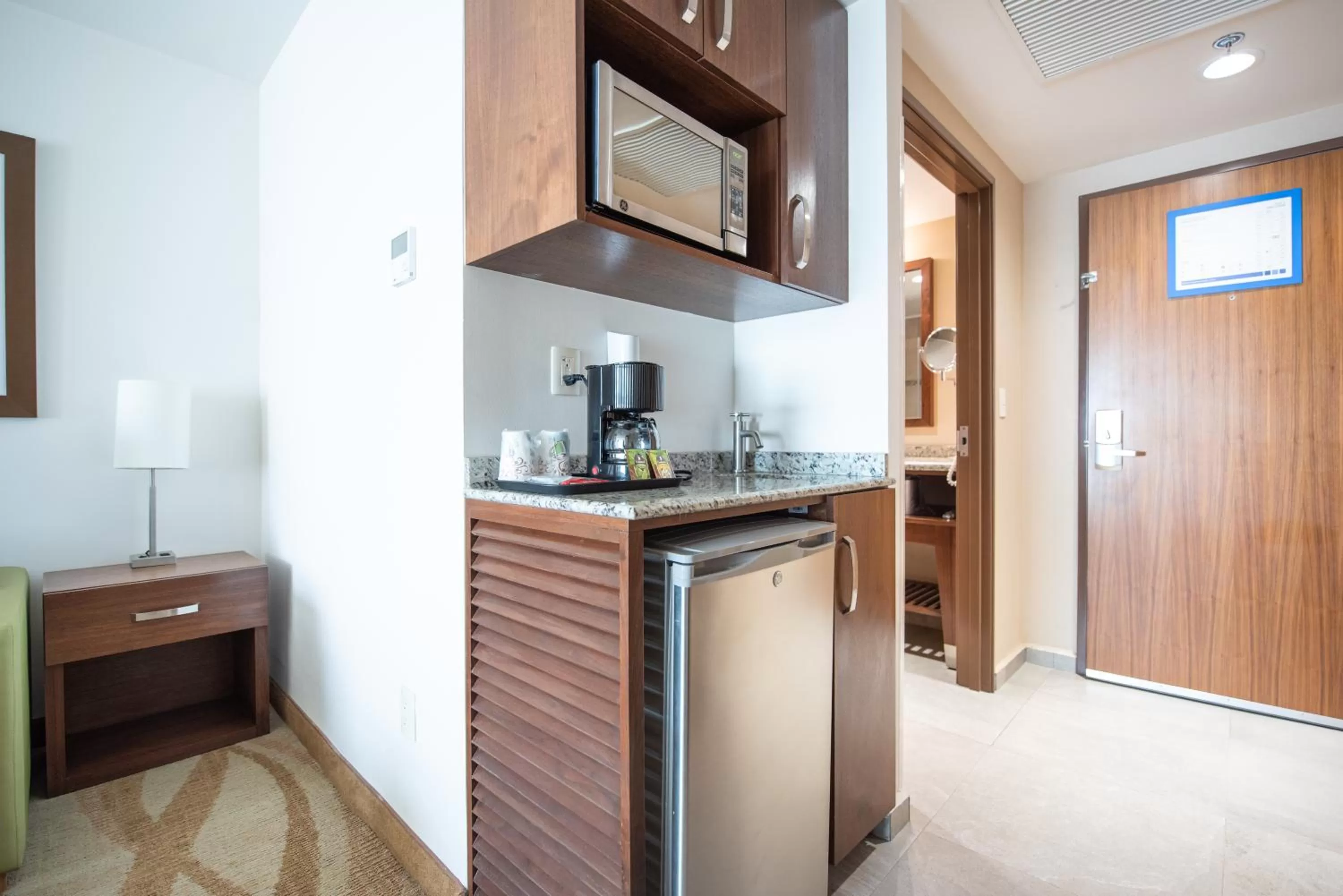 Kitchen or kitchenette in Holiday Inn Express and Suites Celaya by IHG