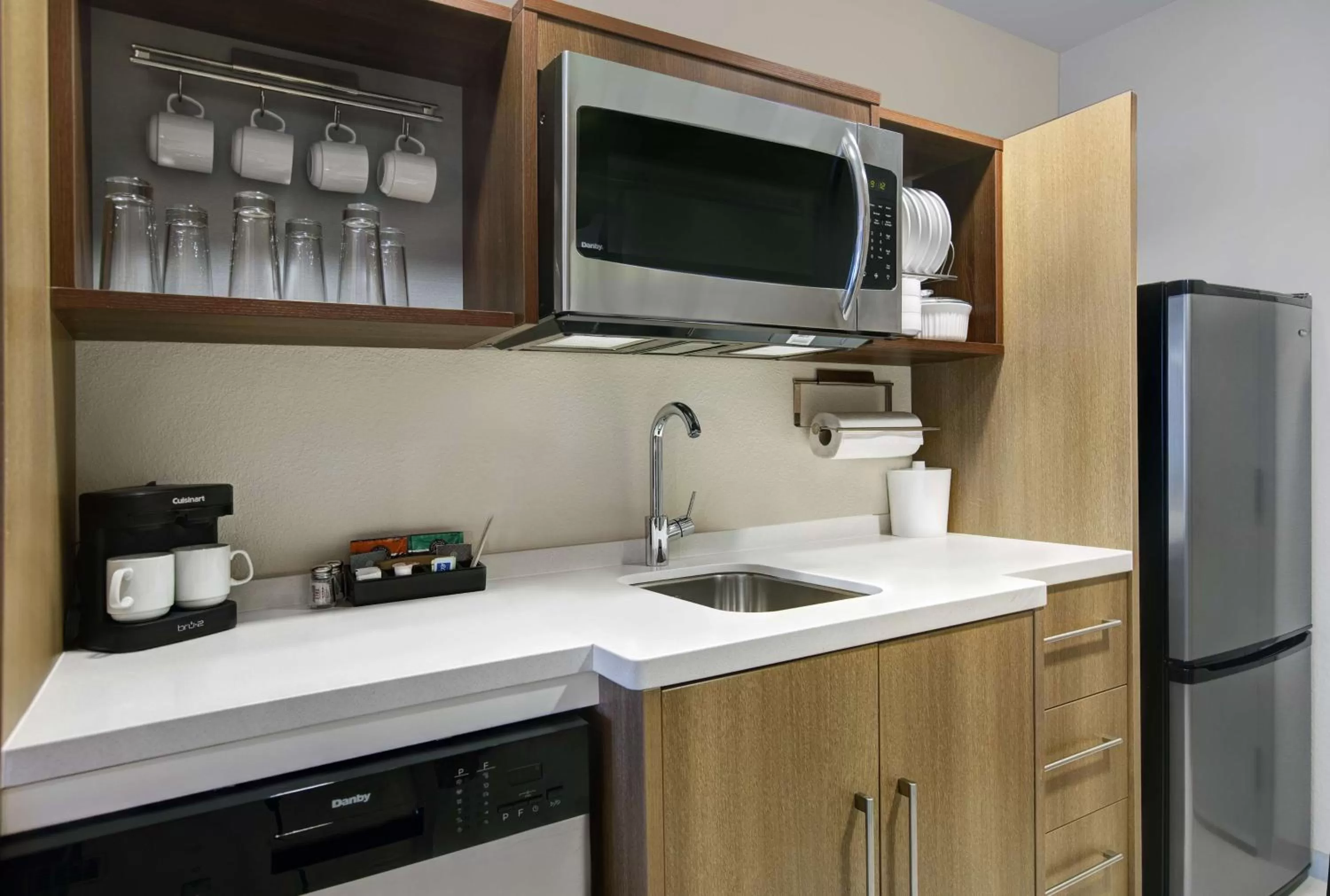 Kitchen or kitchenette in Home2 Suites By Hilton Richmond