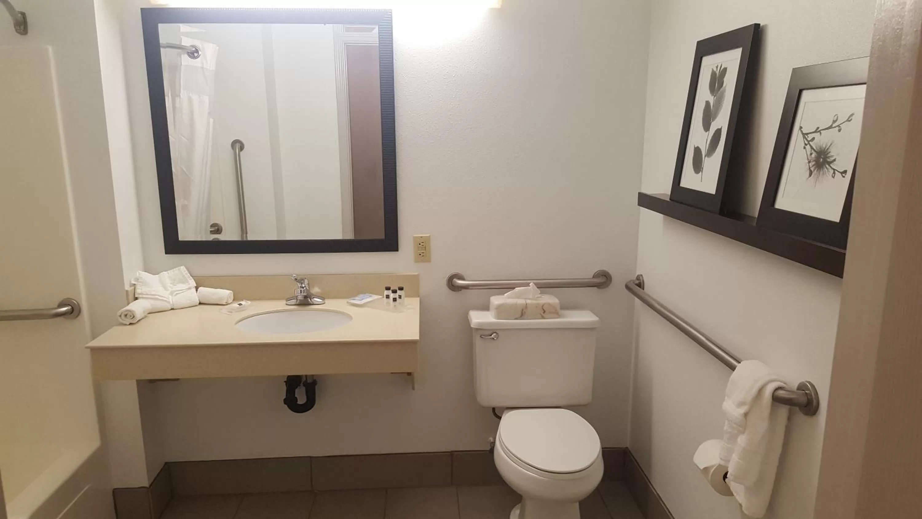 Toilet in Country Inn & Suites by Radisson, Bryant Little Rock , AR