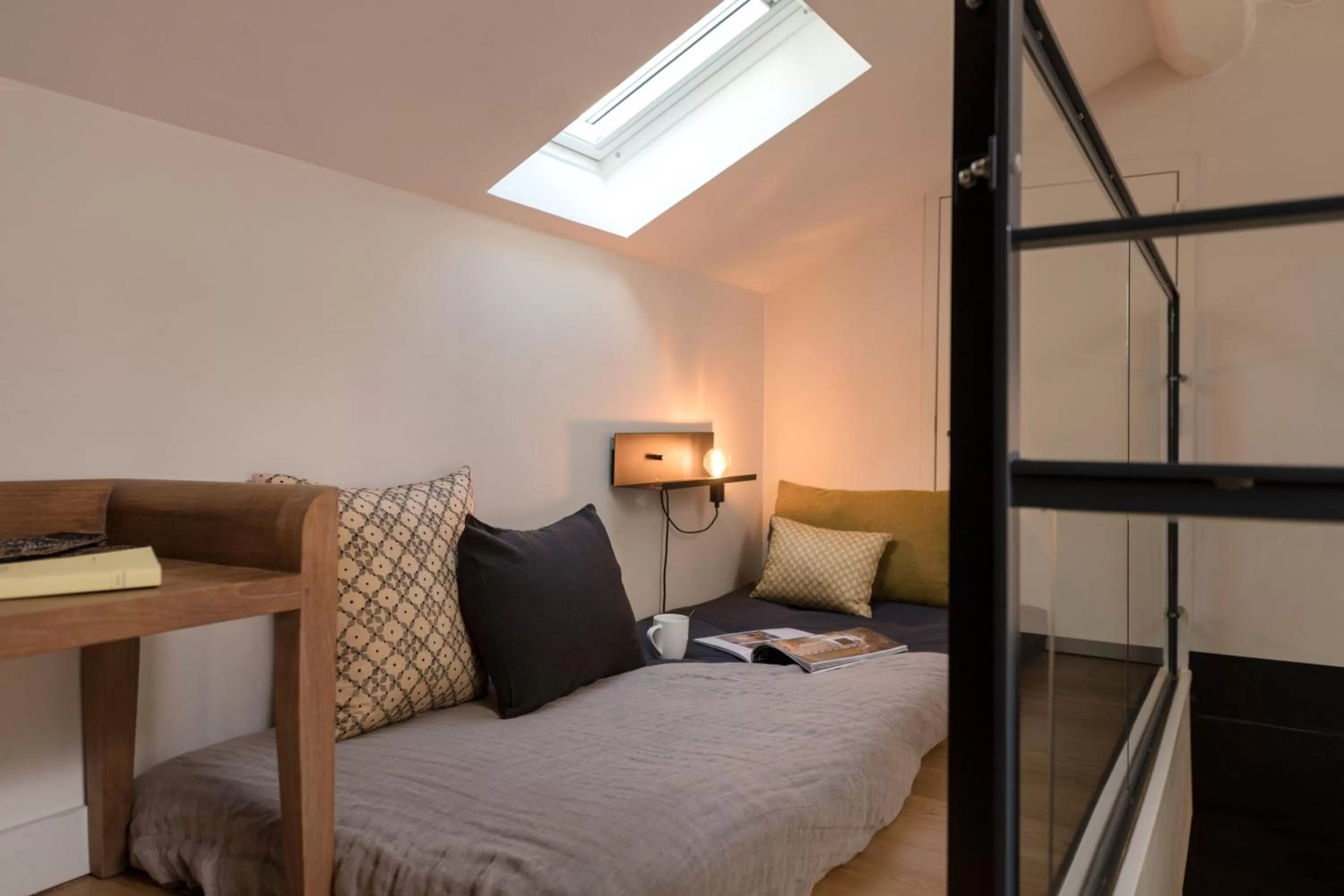 Seating area, Bunk Bed in MiHotel Gailleton