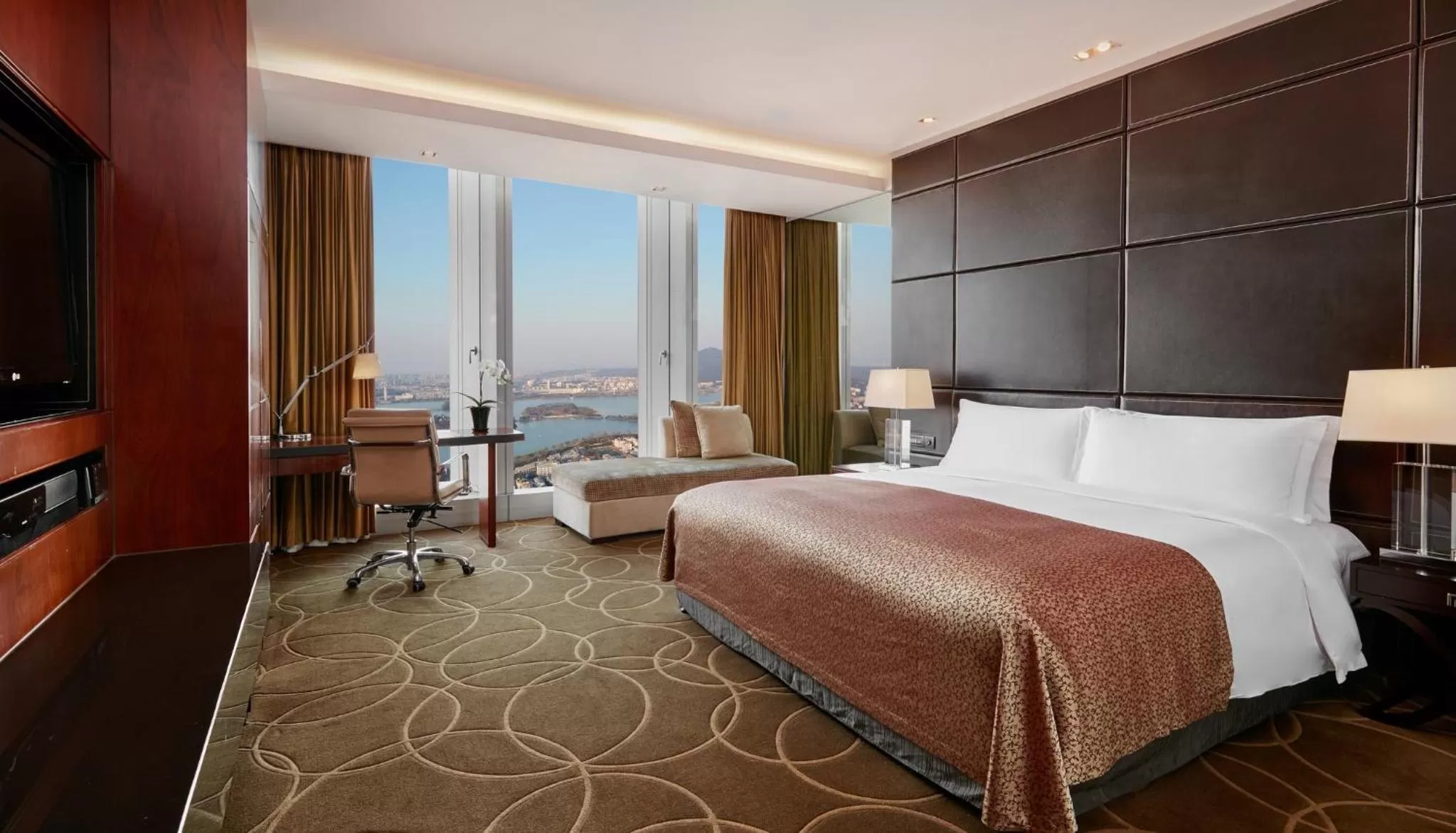 Photo of the whole room, Bed in InterContinental Nanjing by IHG