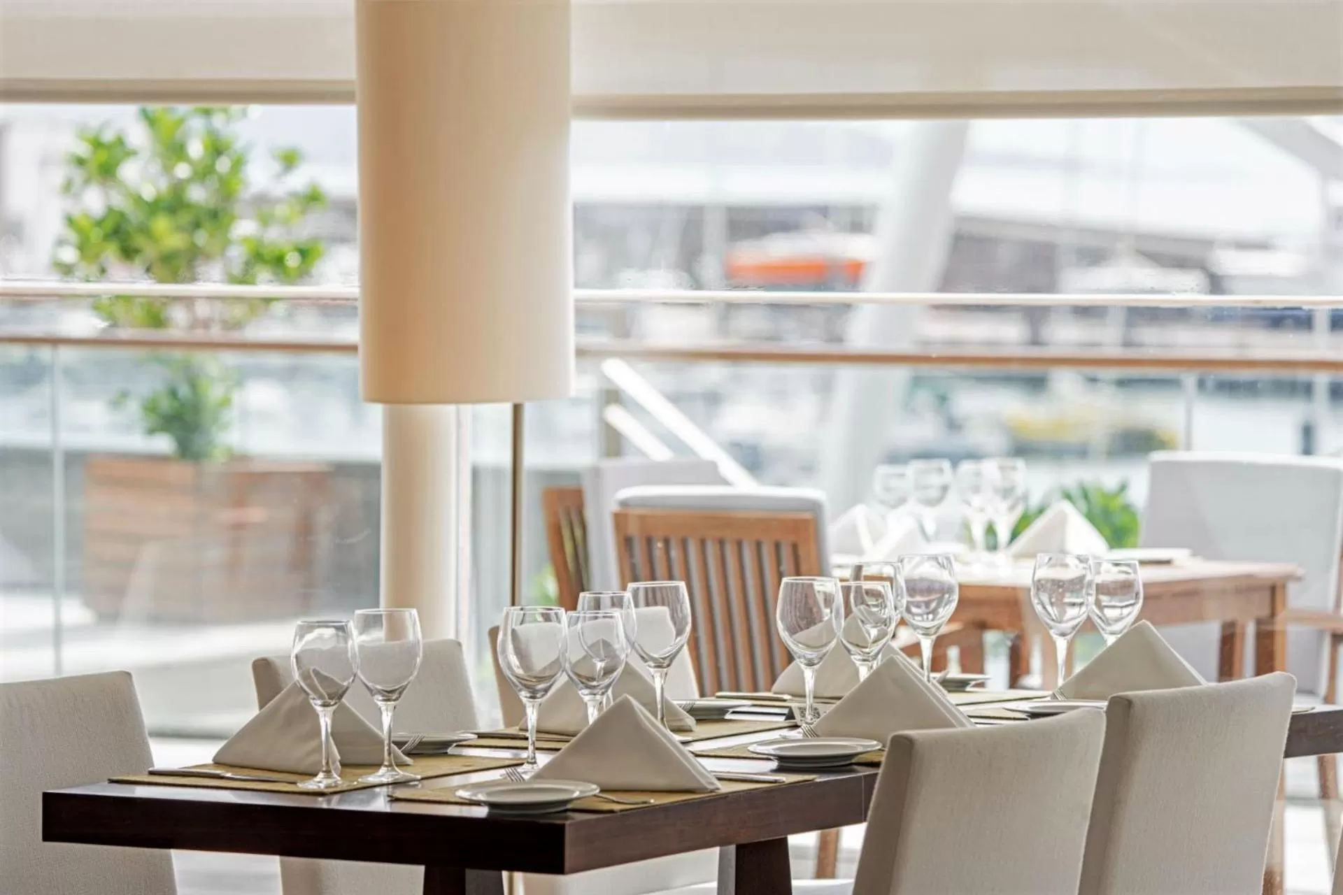 Restaurant/places to eat in Hotel Marina Atlântico