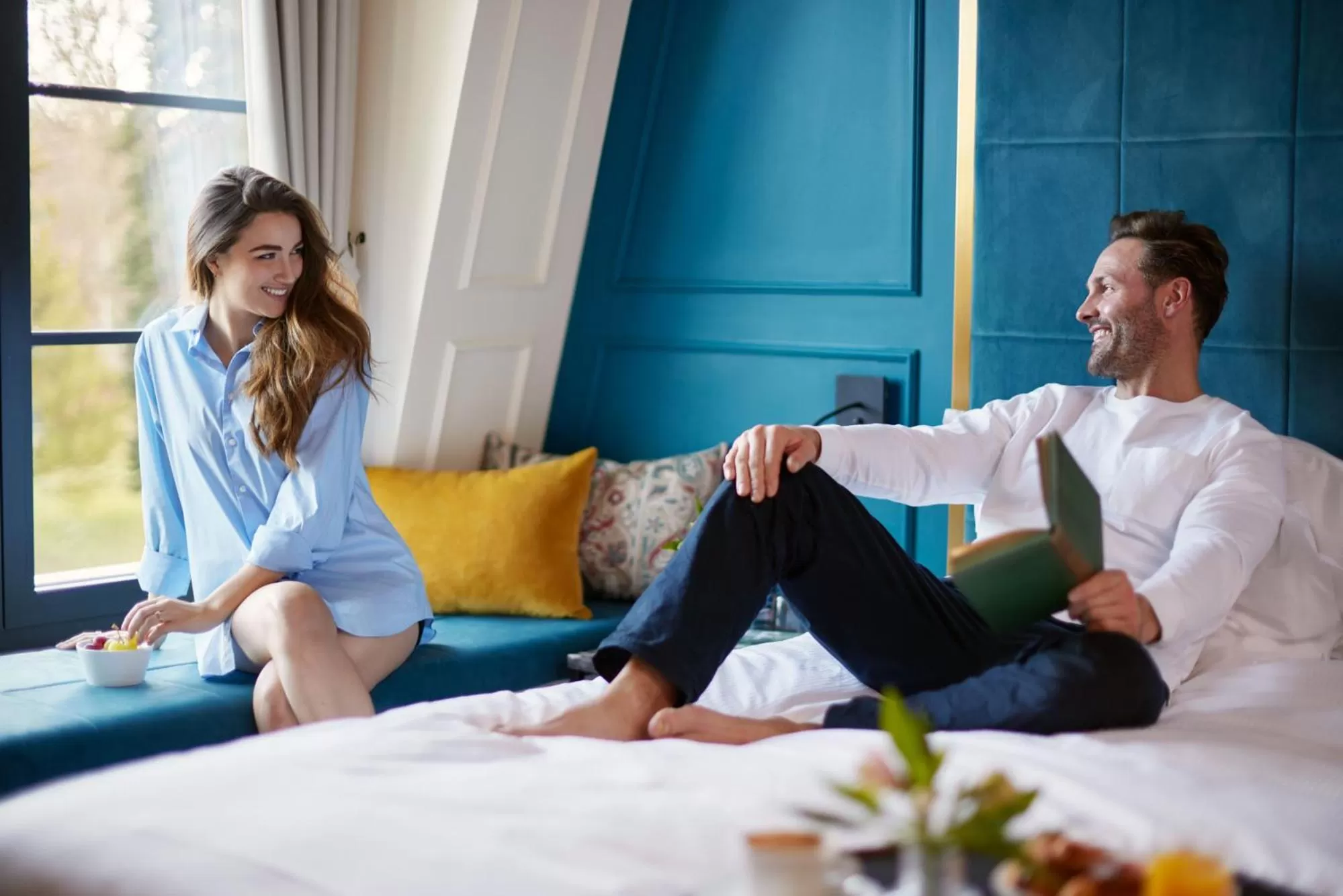 group of guests in SCHLOSS Roxburghe, part of Destination by Hyatt