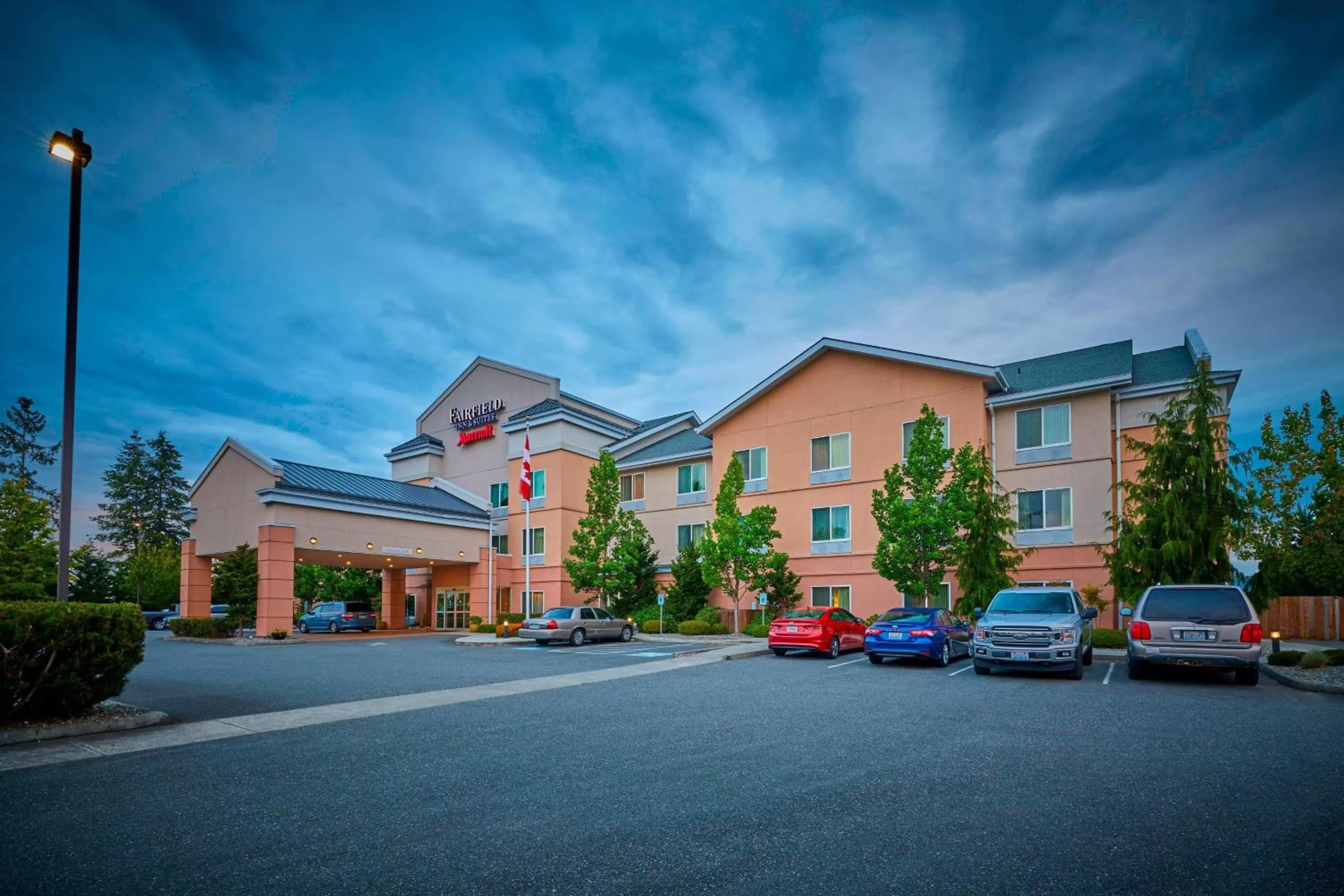 Property building in Fairfield Inn & Suites Burlington